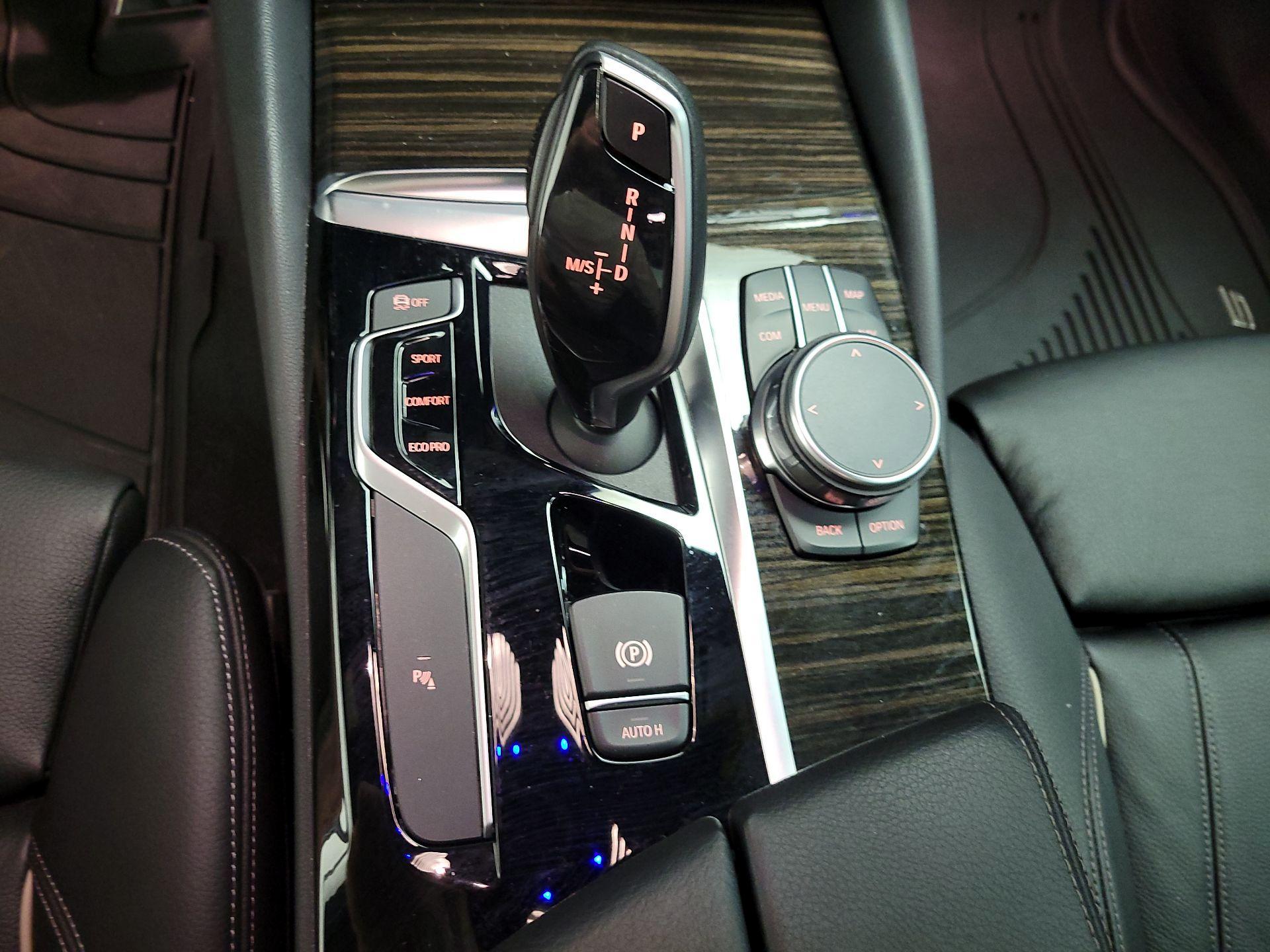 Thumbnail: 2019 BMW 5 Series - 18