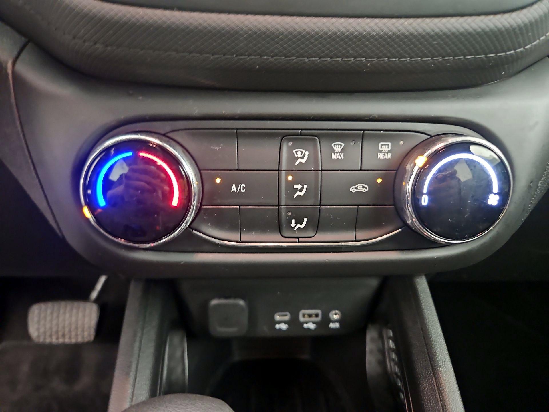 Thumbnail: 2021 Chevrolet TrailBlazer - 16