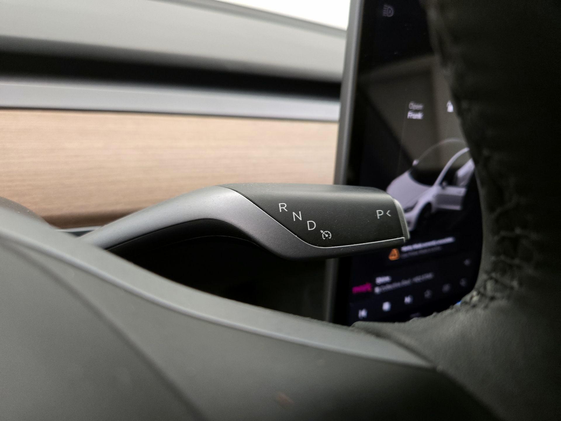 Thumbnail: 2023 Tesla Model 3 - 17