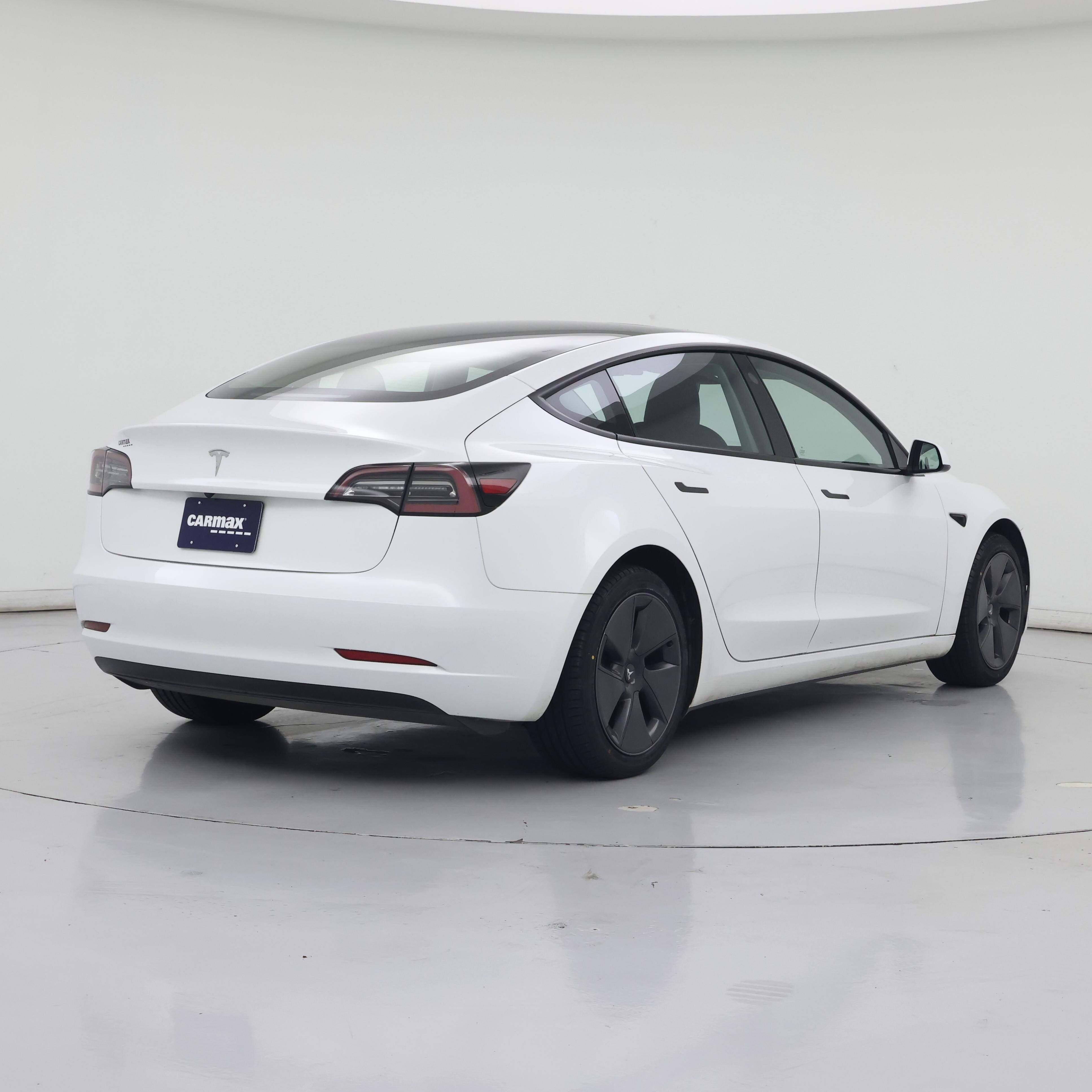 Thumbnail: 2023 Tesla Model 3 - 8
