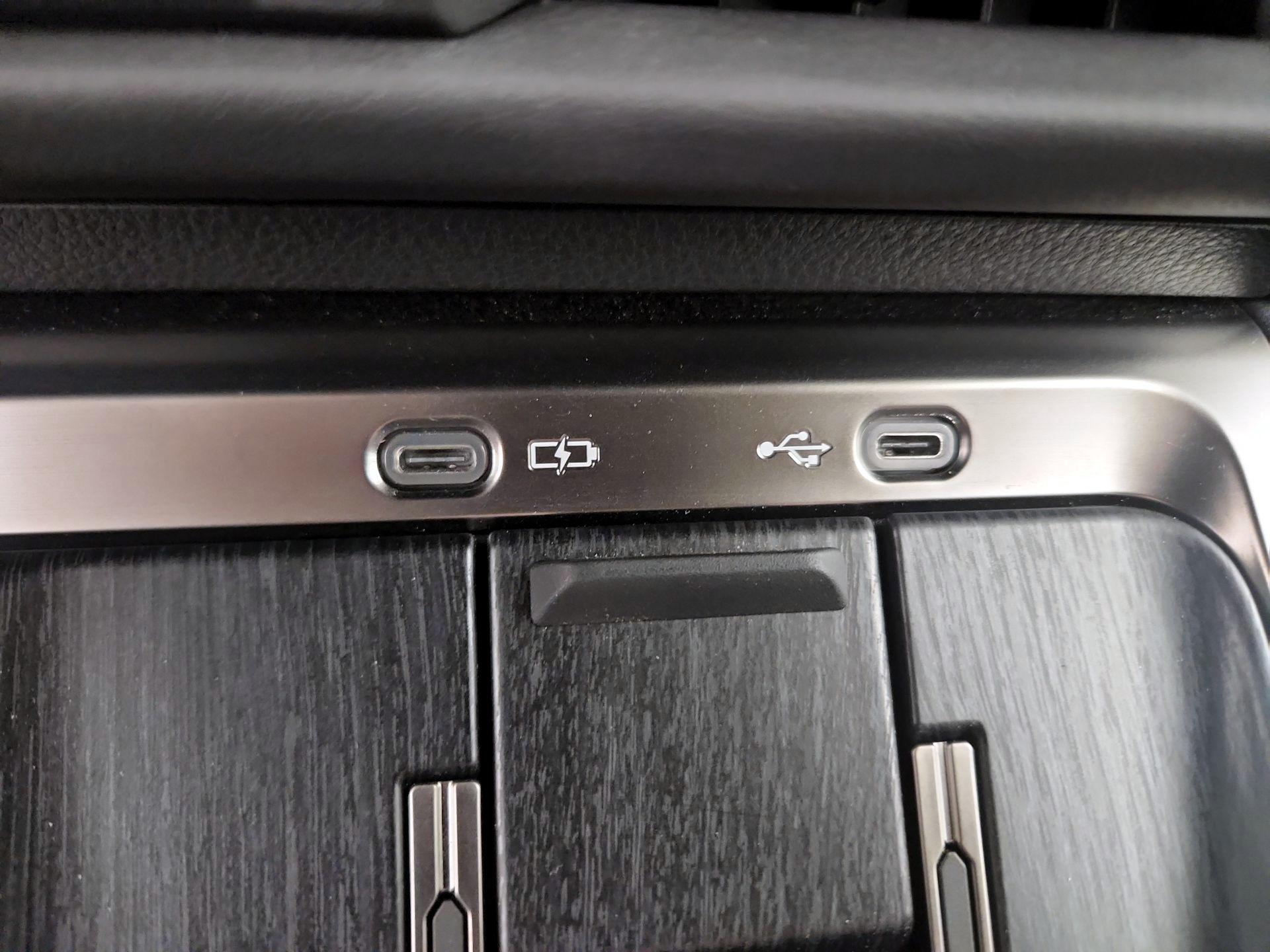 Thumbnail: 2024 Lexus GX - 18