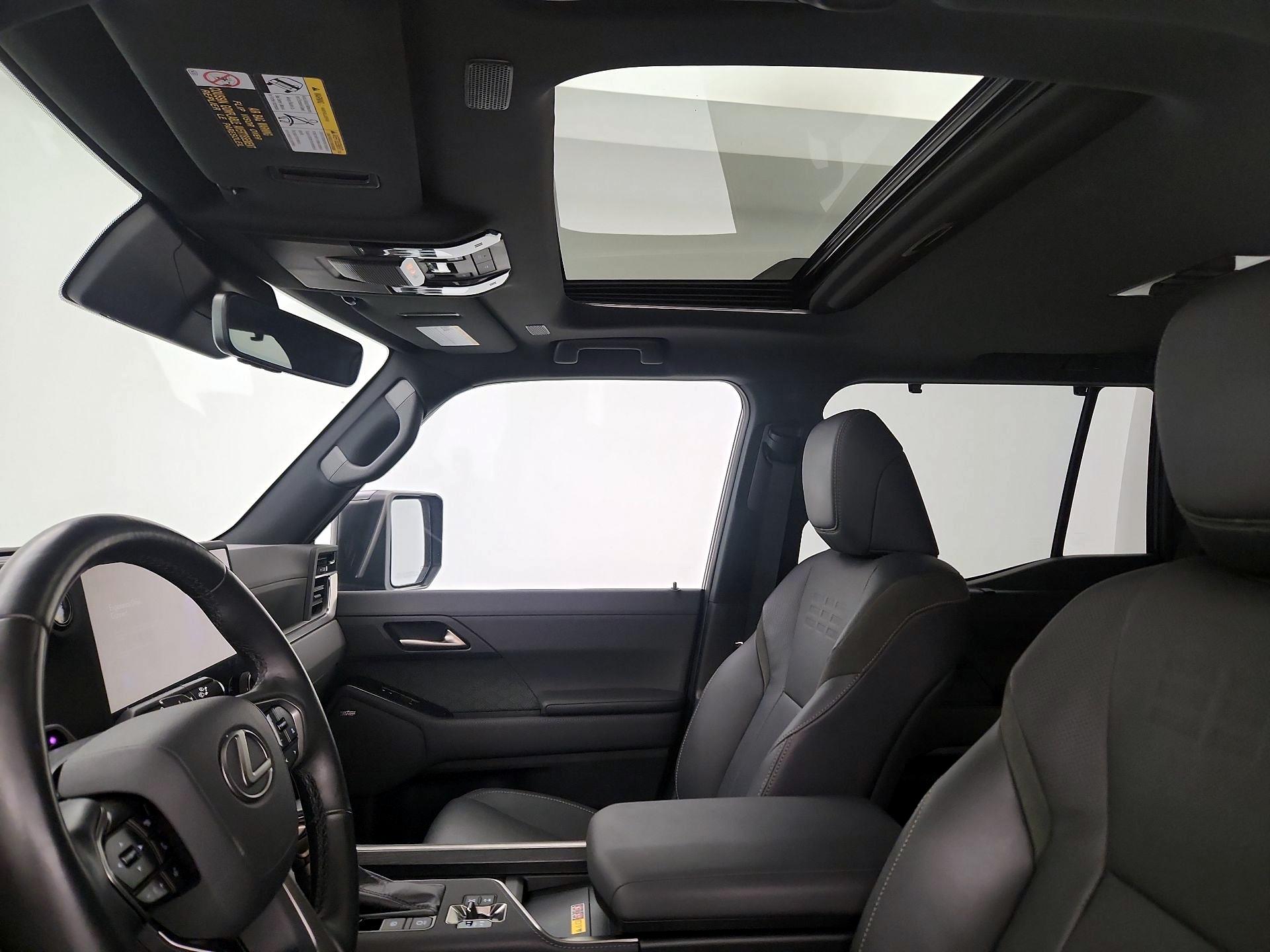 Thumbnail: 2024 Lexus GX - 19