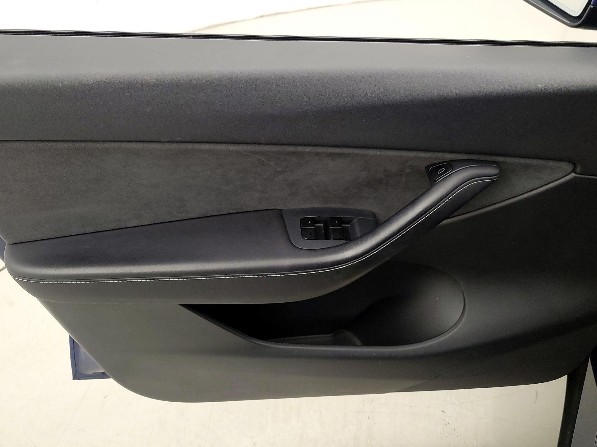 Thumbnail: 2021 Tesla Model Y - 12