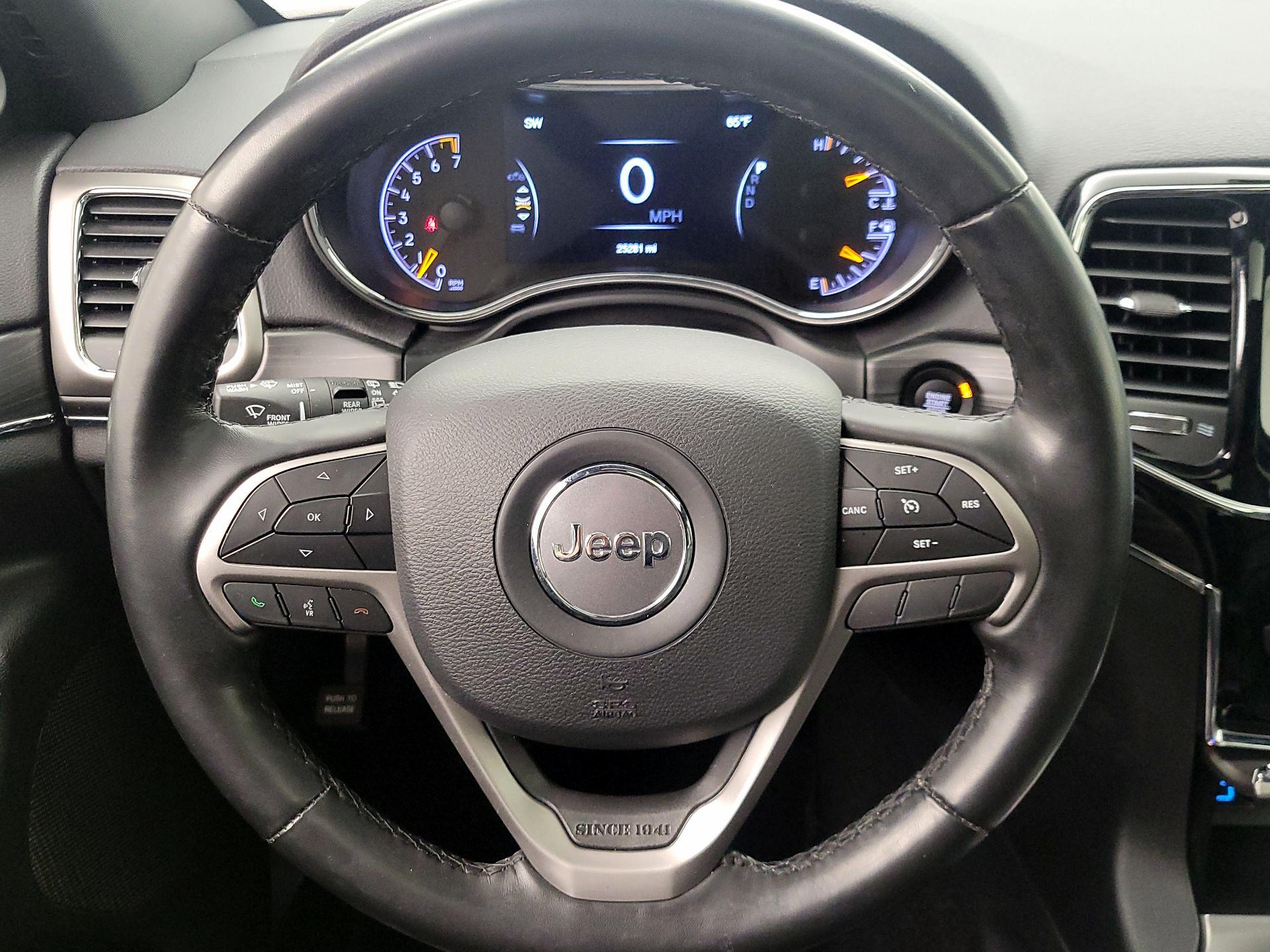 Thumbnail: 2020 Jeep Grand Cherokee - 10