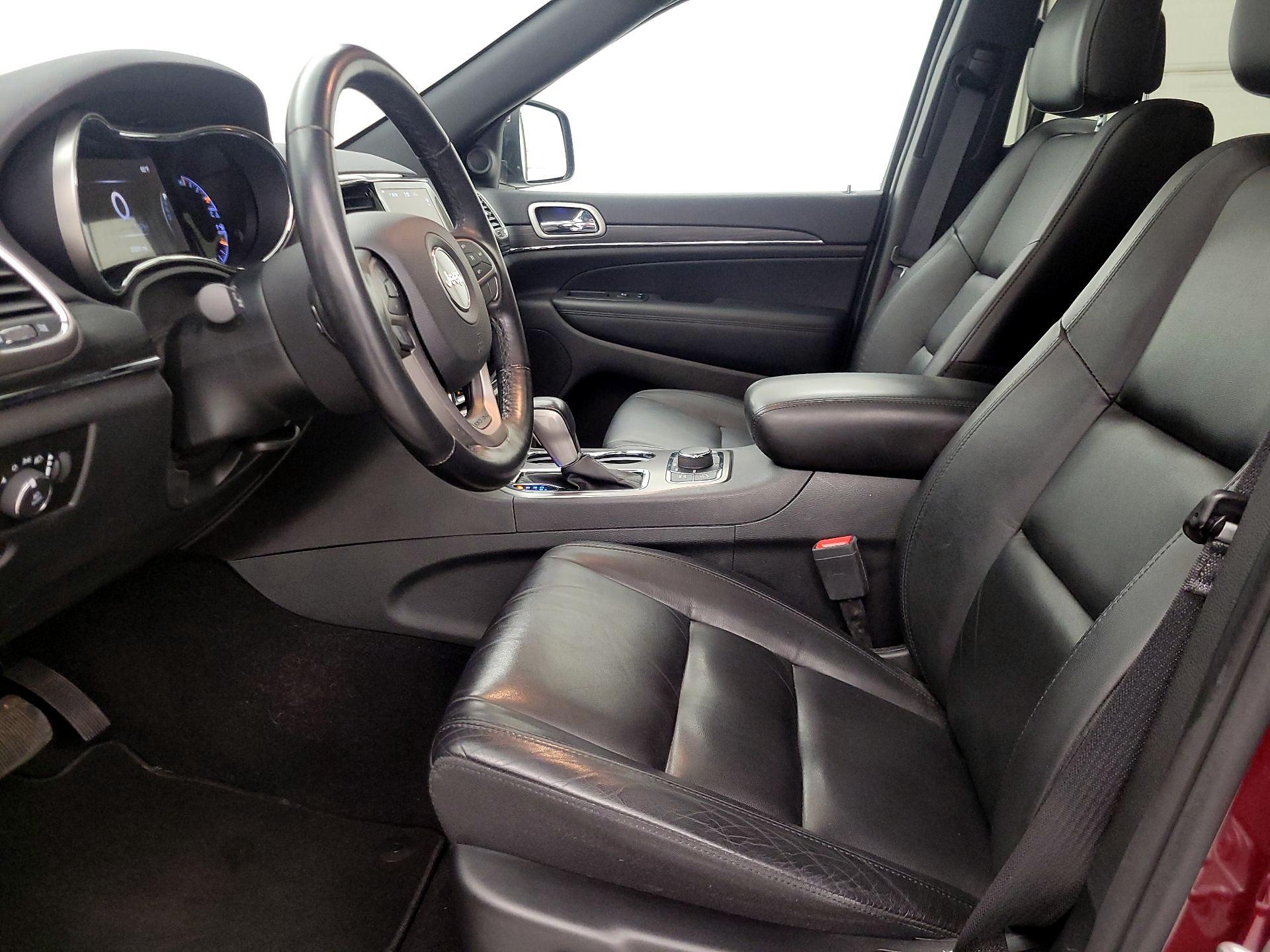 Thumbnail: 2020 Jeep Grand Cherokee - 11
