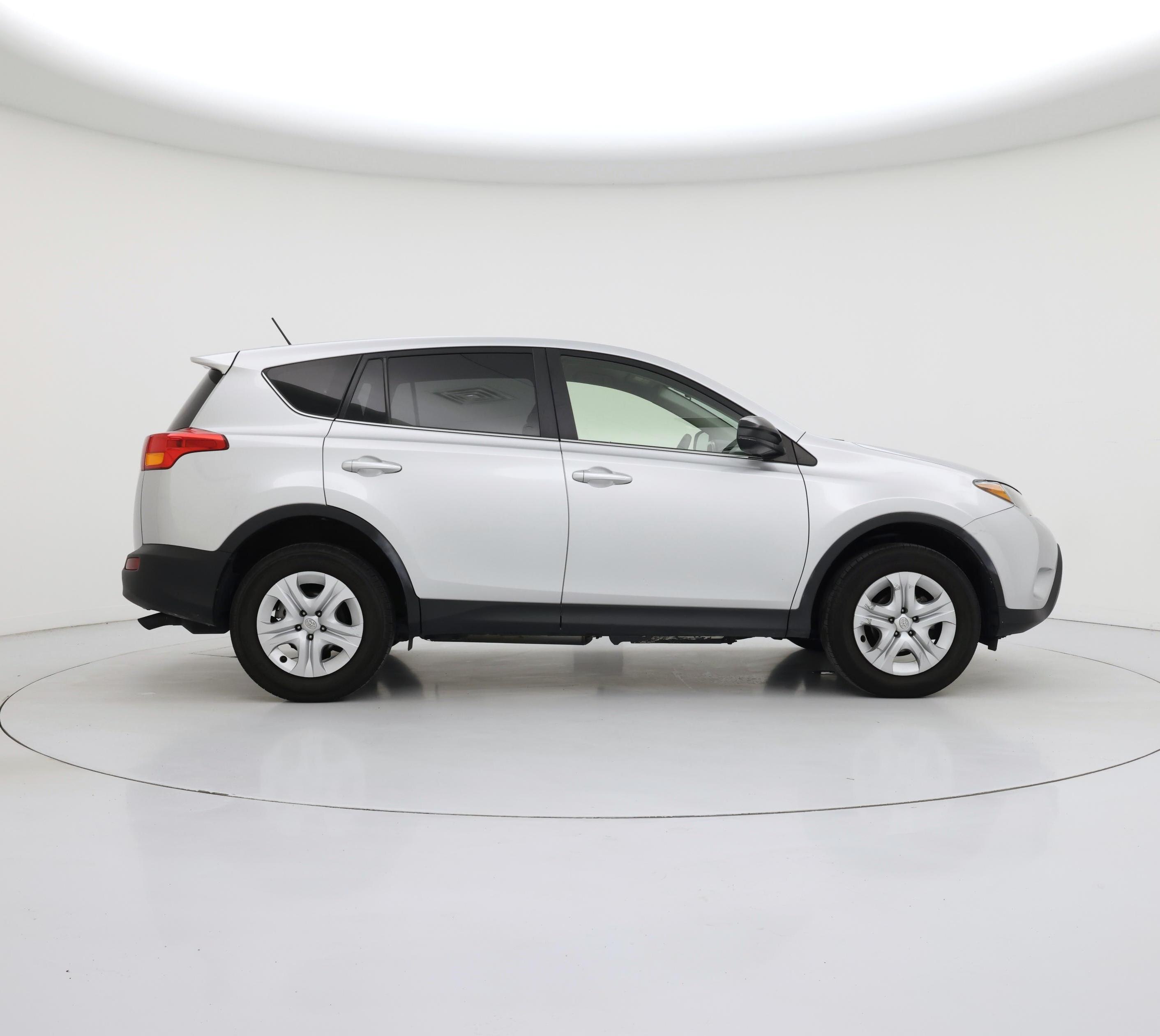 Thumbnail: 2015 Toyota RAV4 - 7