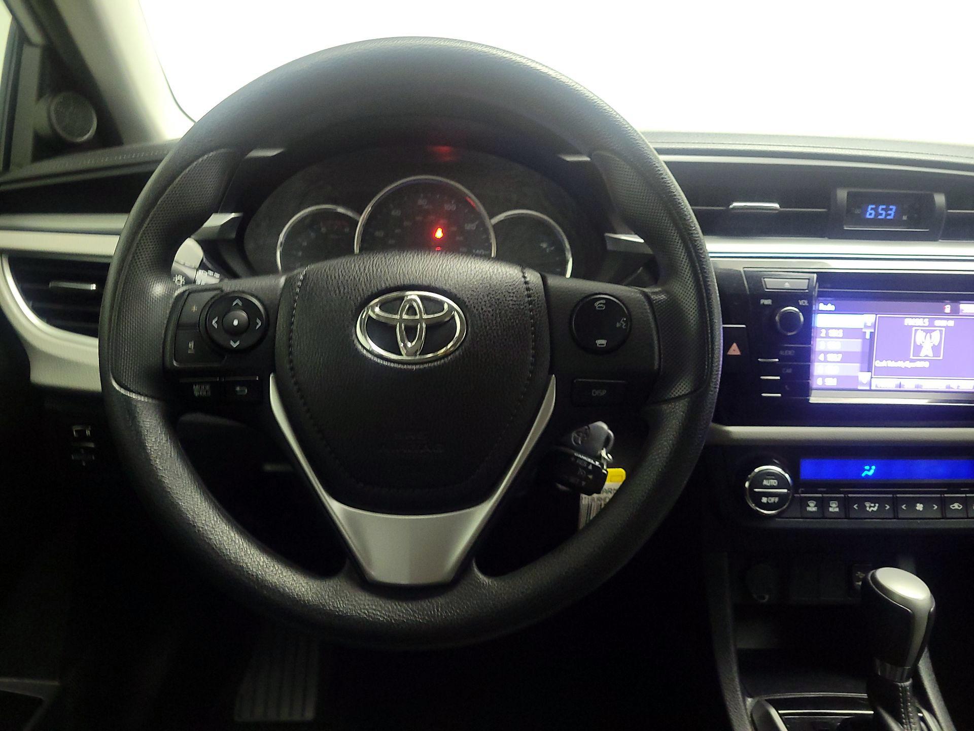Thumbnail: 2016 Toyota Corolla - 10