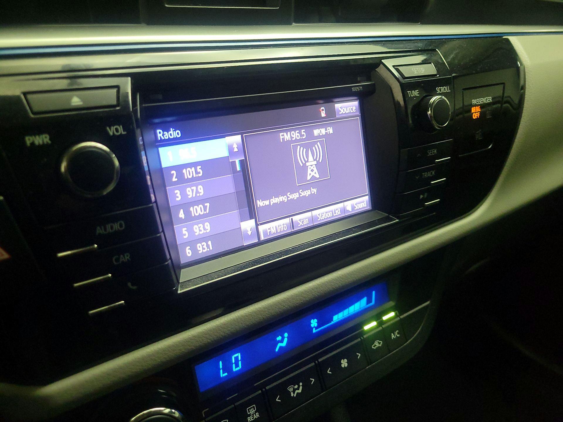 Thumbnail: 2016 Toyota Corolla - 15
