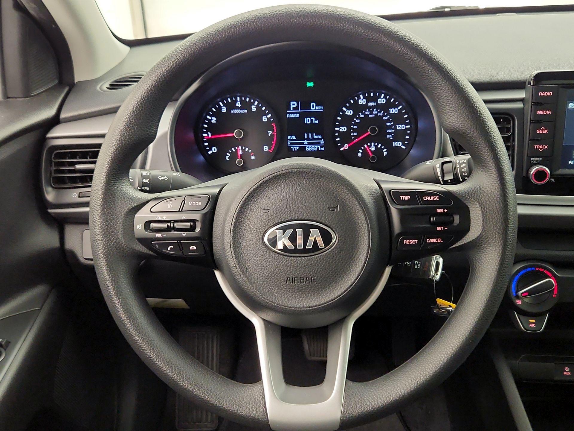 Thumbnail: 2019 Kia Rio - 10