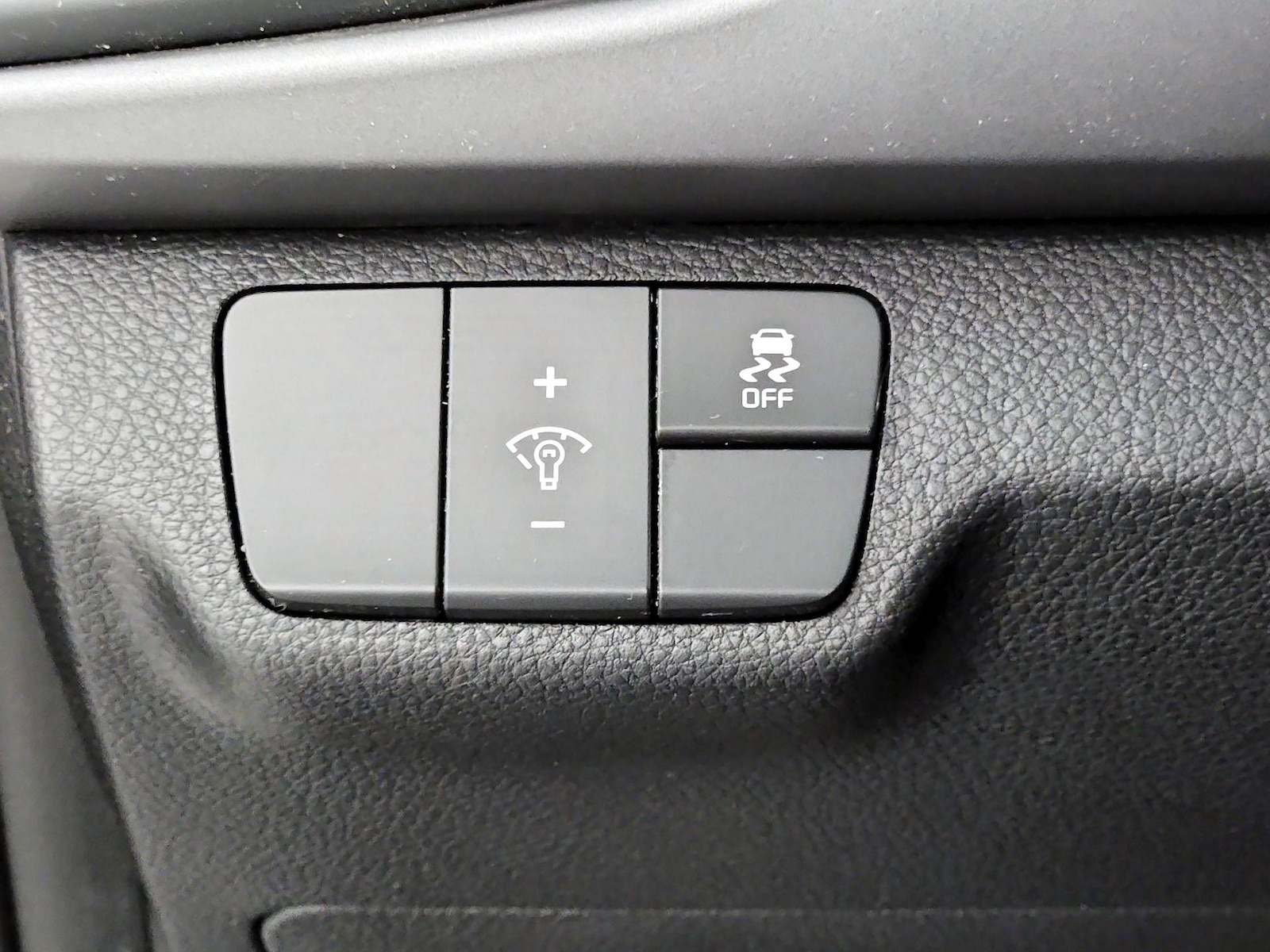 2019 Kia RIO S - Photo 14