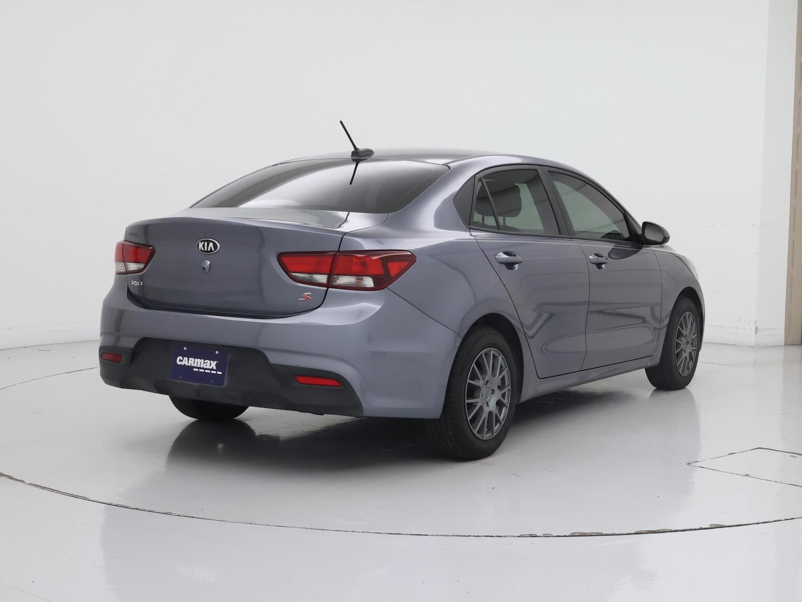 2019 Kia RIO S - Photo 9