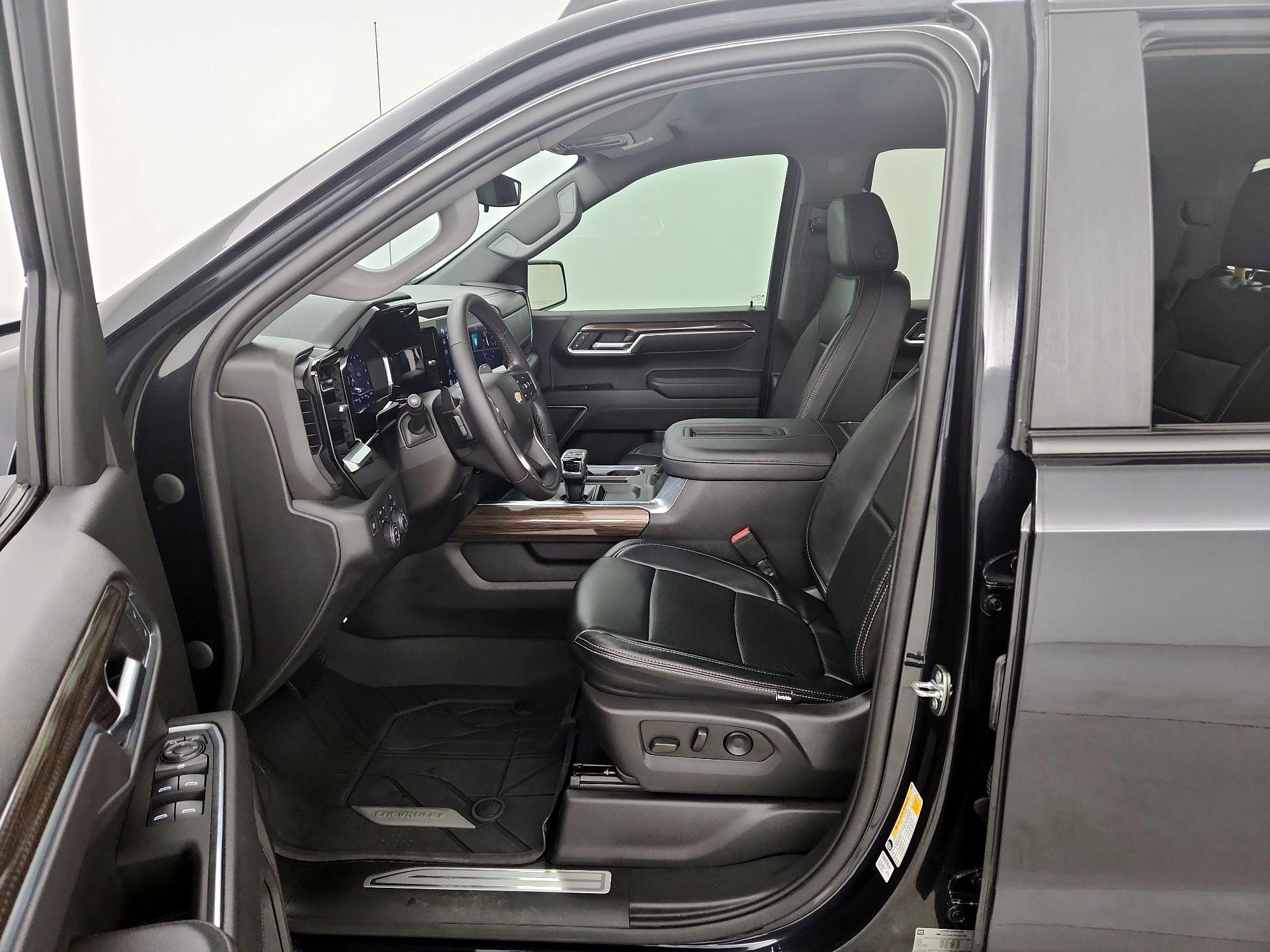 Thumbnail: 2022 Chevrolet Silverado 1500 - 11
