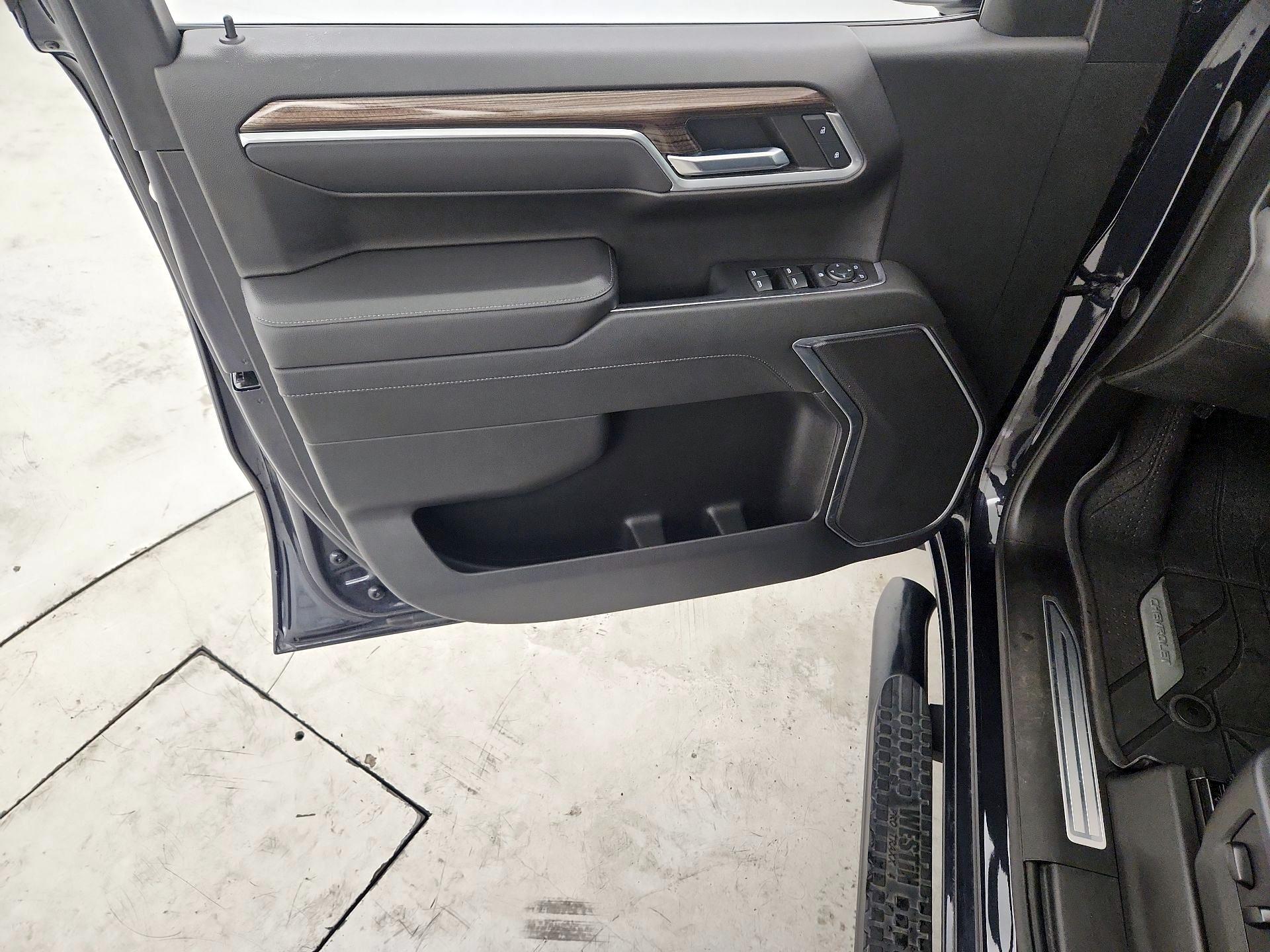 Thumbnail: 2022 Chevrolet Silverado 1500 - 12