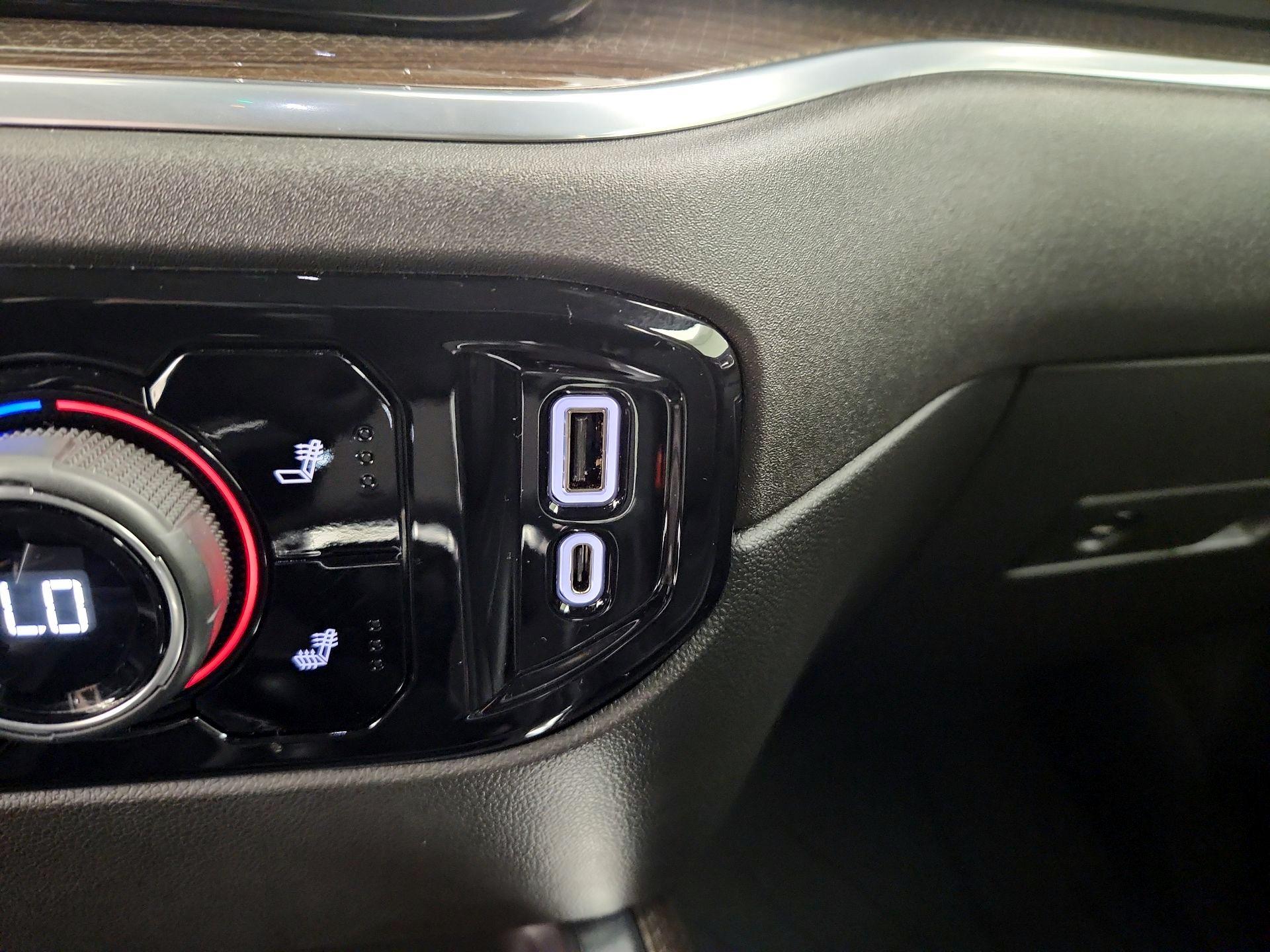 Thumbnail: 2022 Chevrolet Silverado 1500 - 18