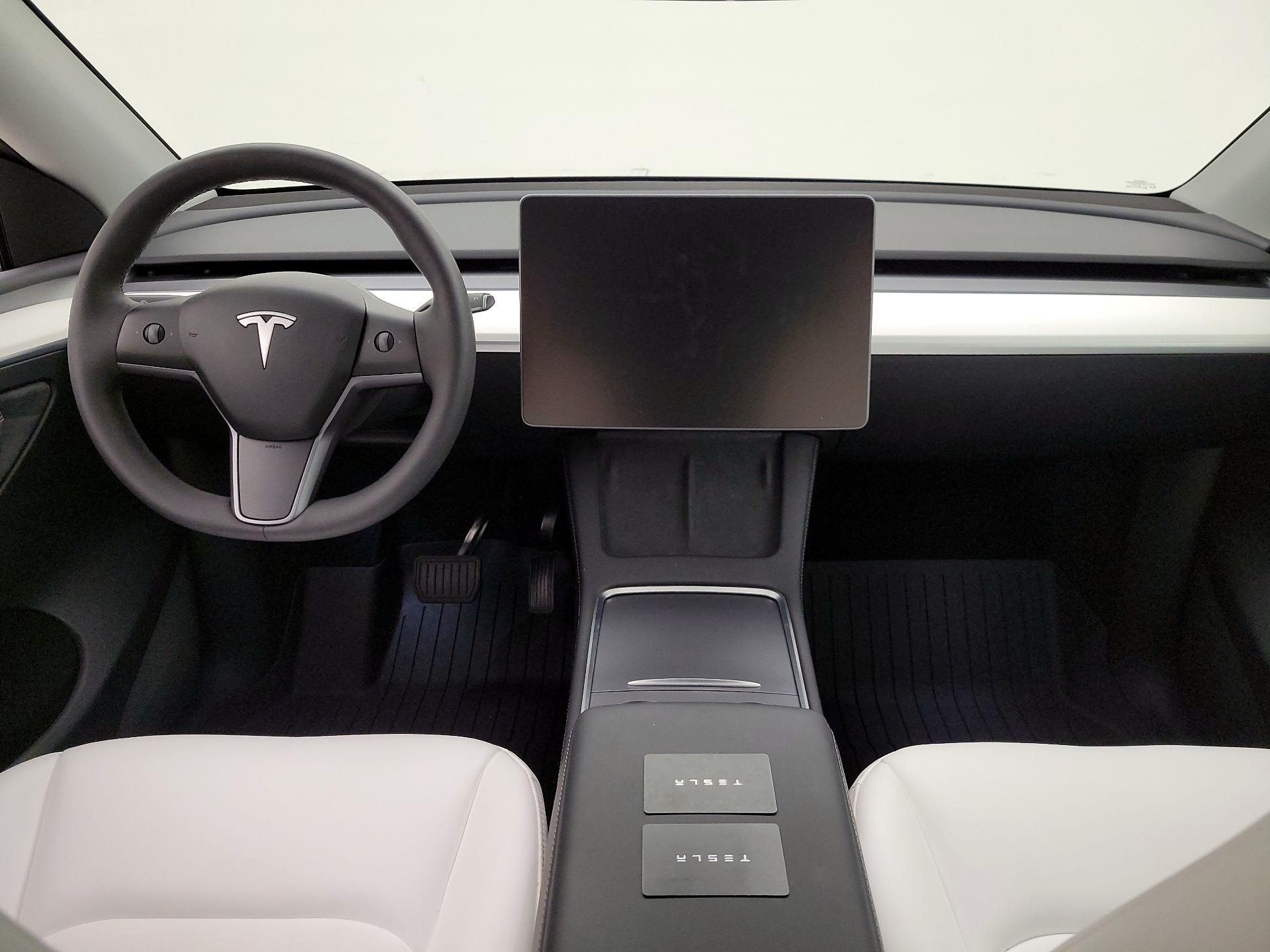 Thumbnail: 2023 Tesla Model Y - 9