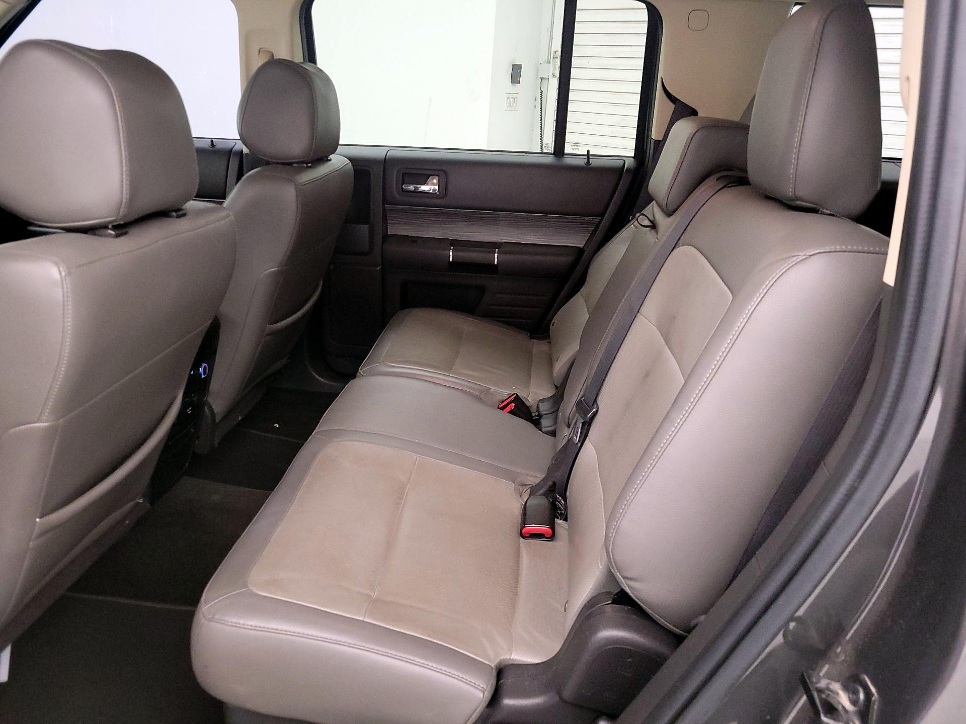 Thumbnail: 2016 Ford Flex - 19