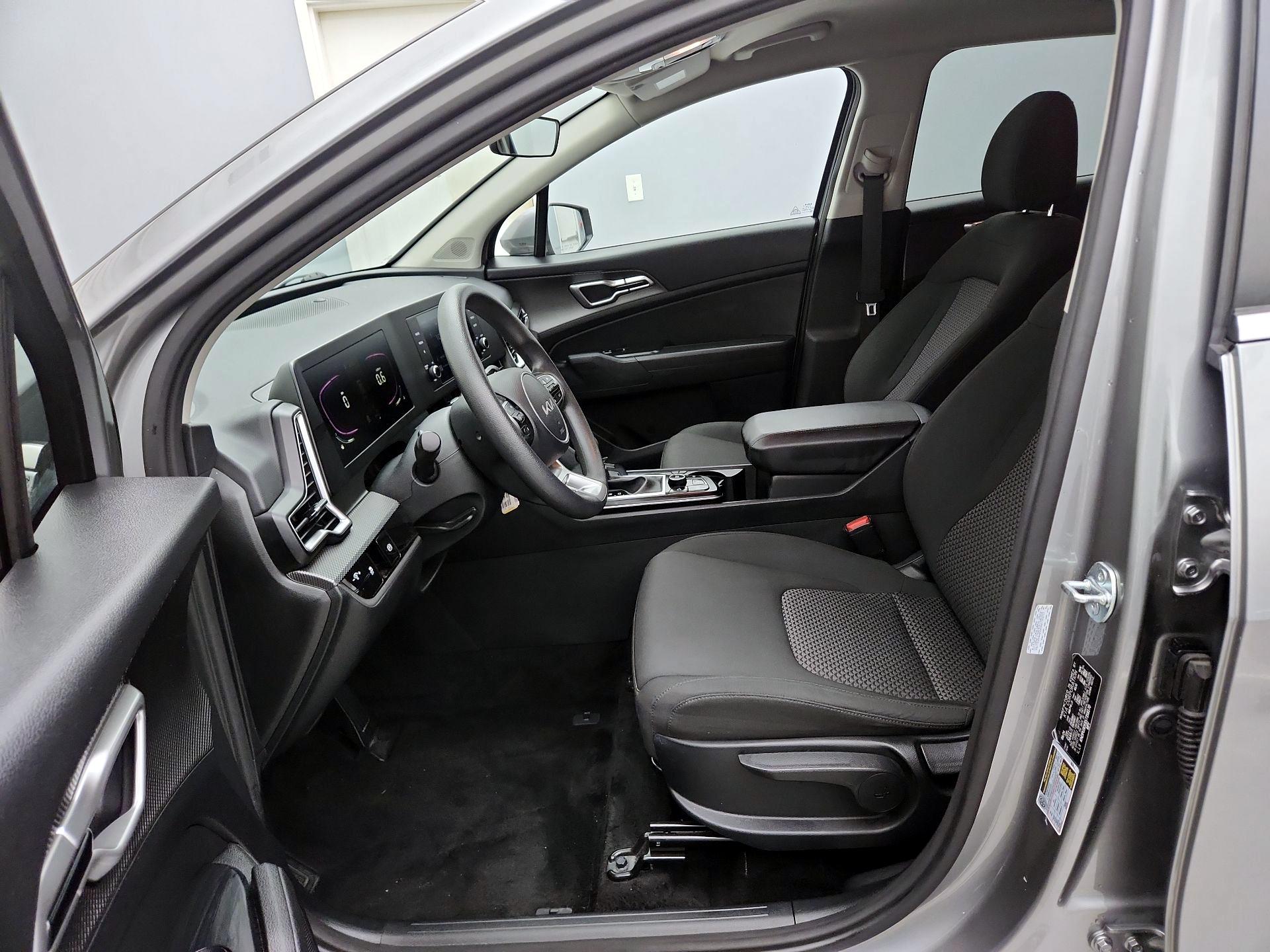 Thumbnail: 2025 Kia Sportage - 11