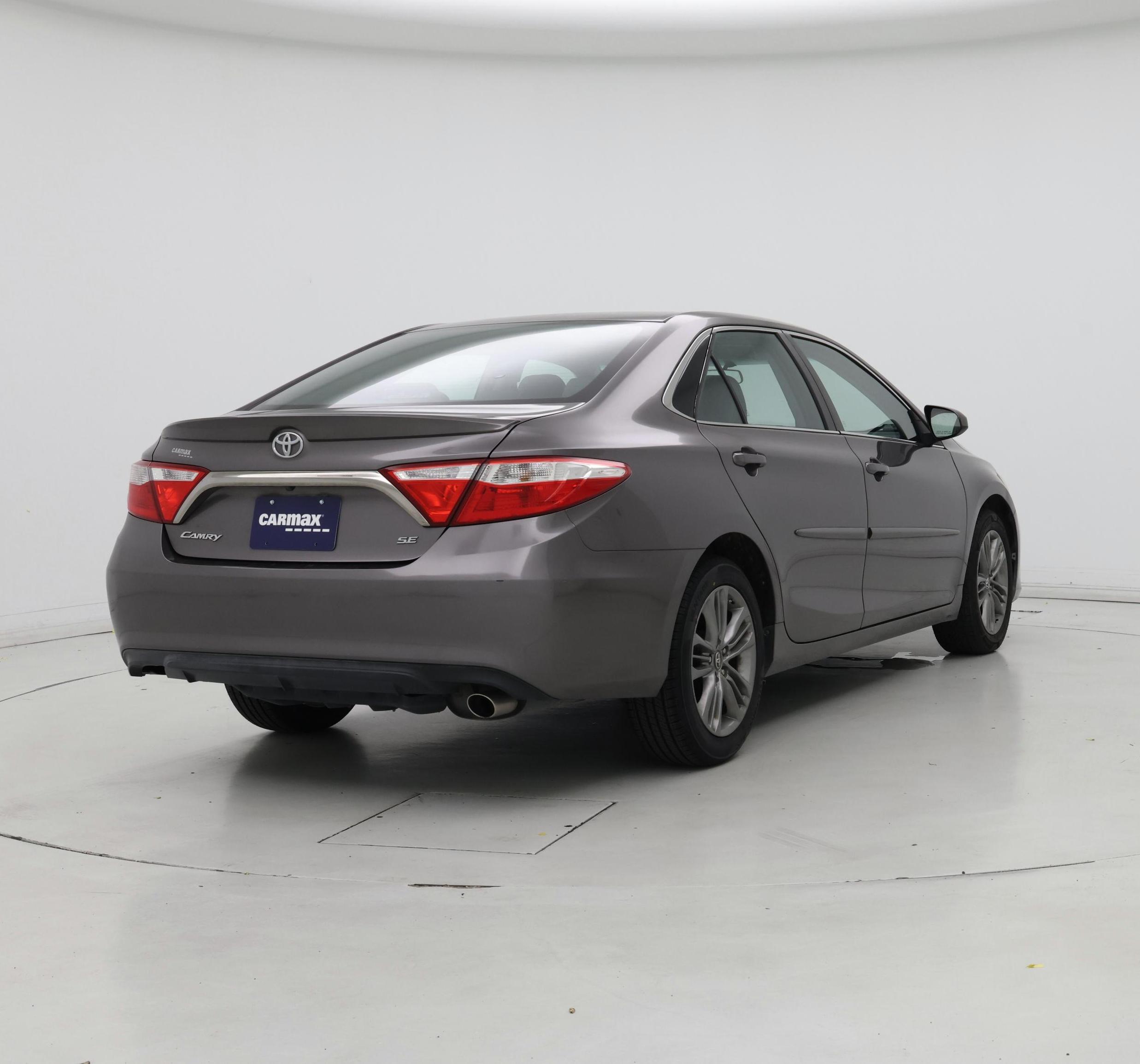 Thumbnail: 2017 Toyota Camry - 8