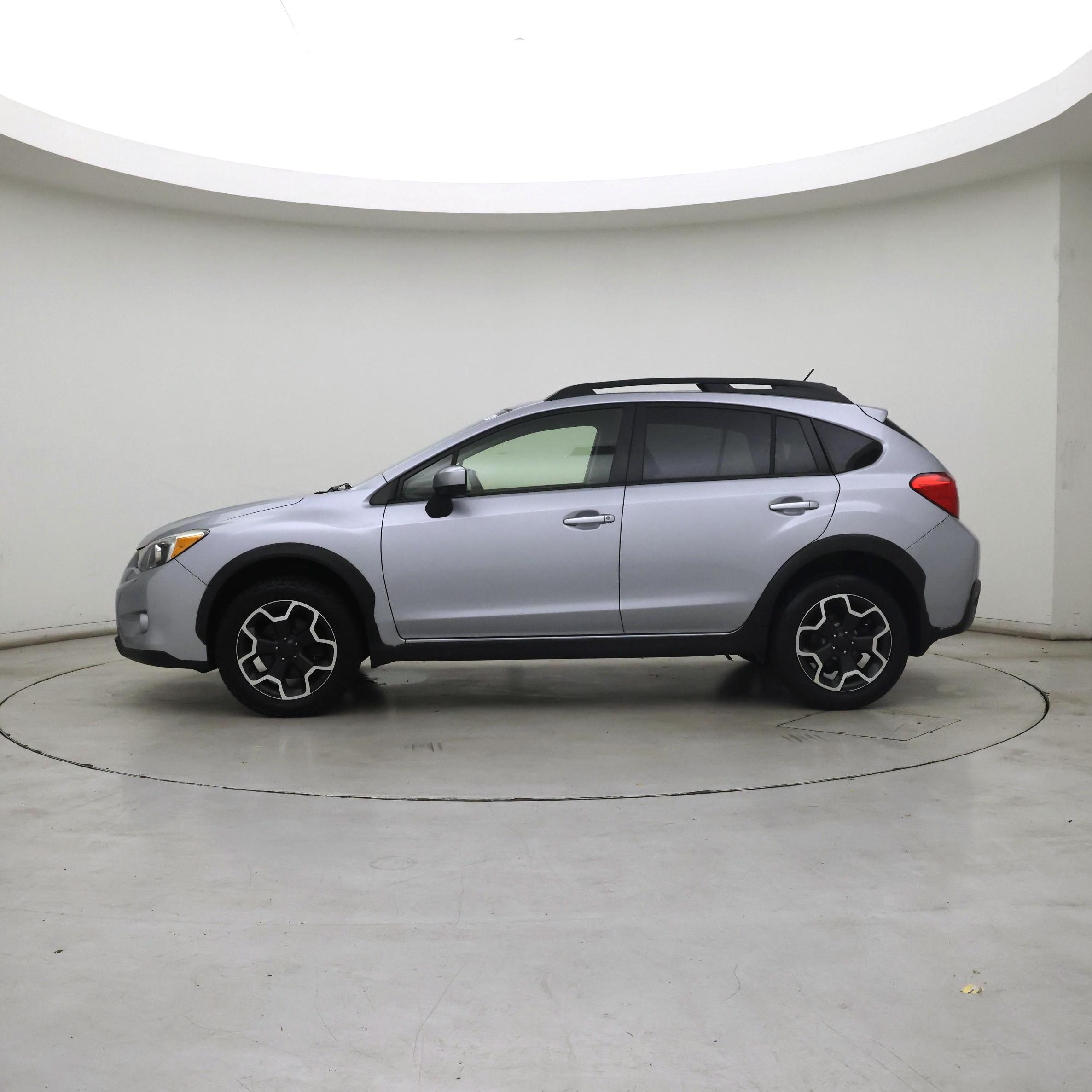 Thumbnail: 2015 Subaru XV Crosstrek - 3