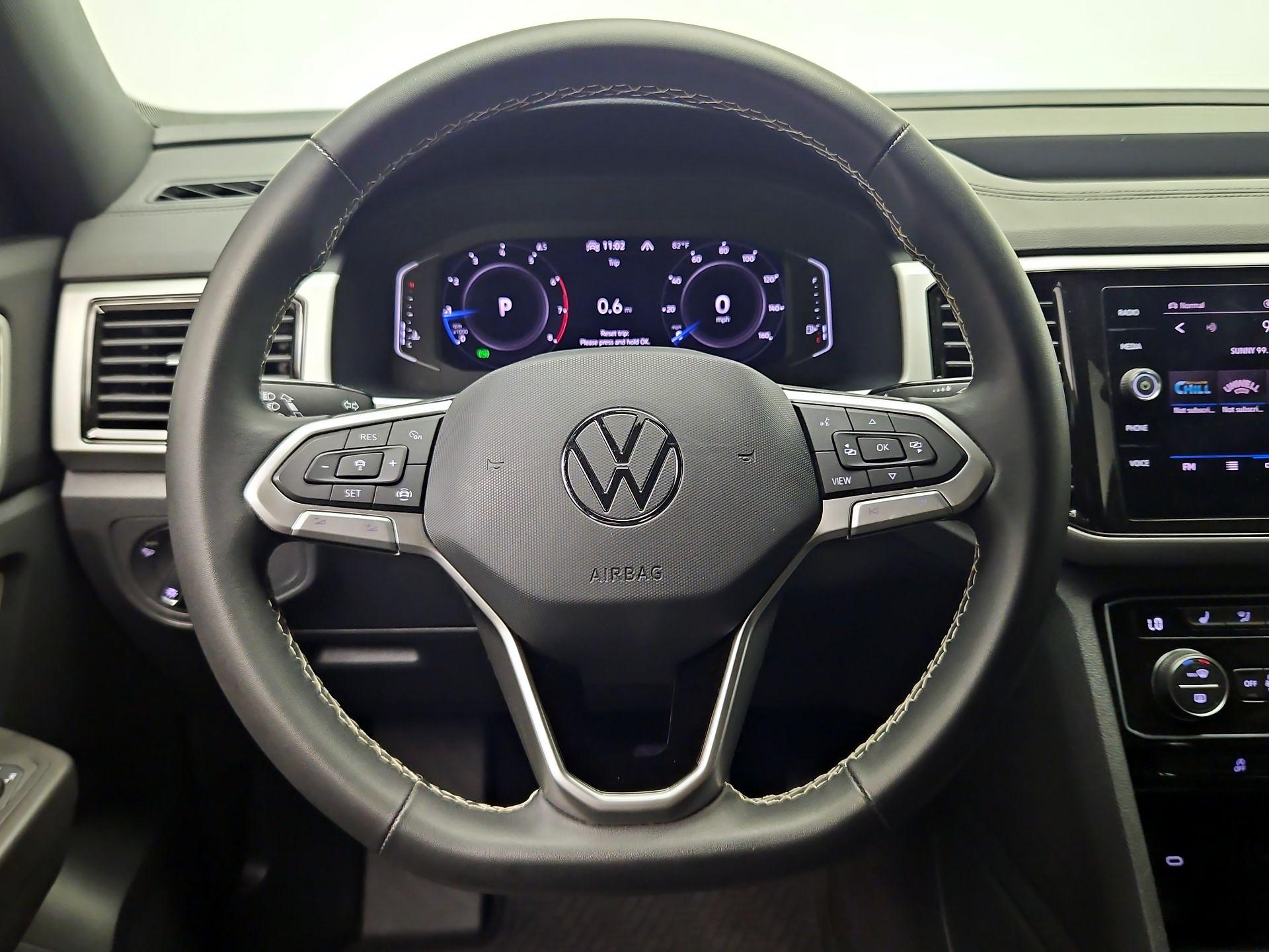 Thumbnail: 2022 Volkswagen Atlas - 10