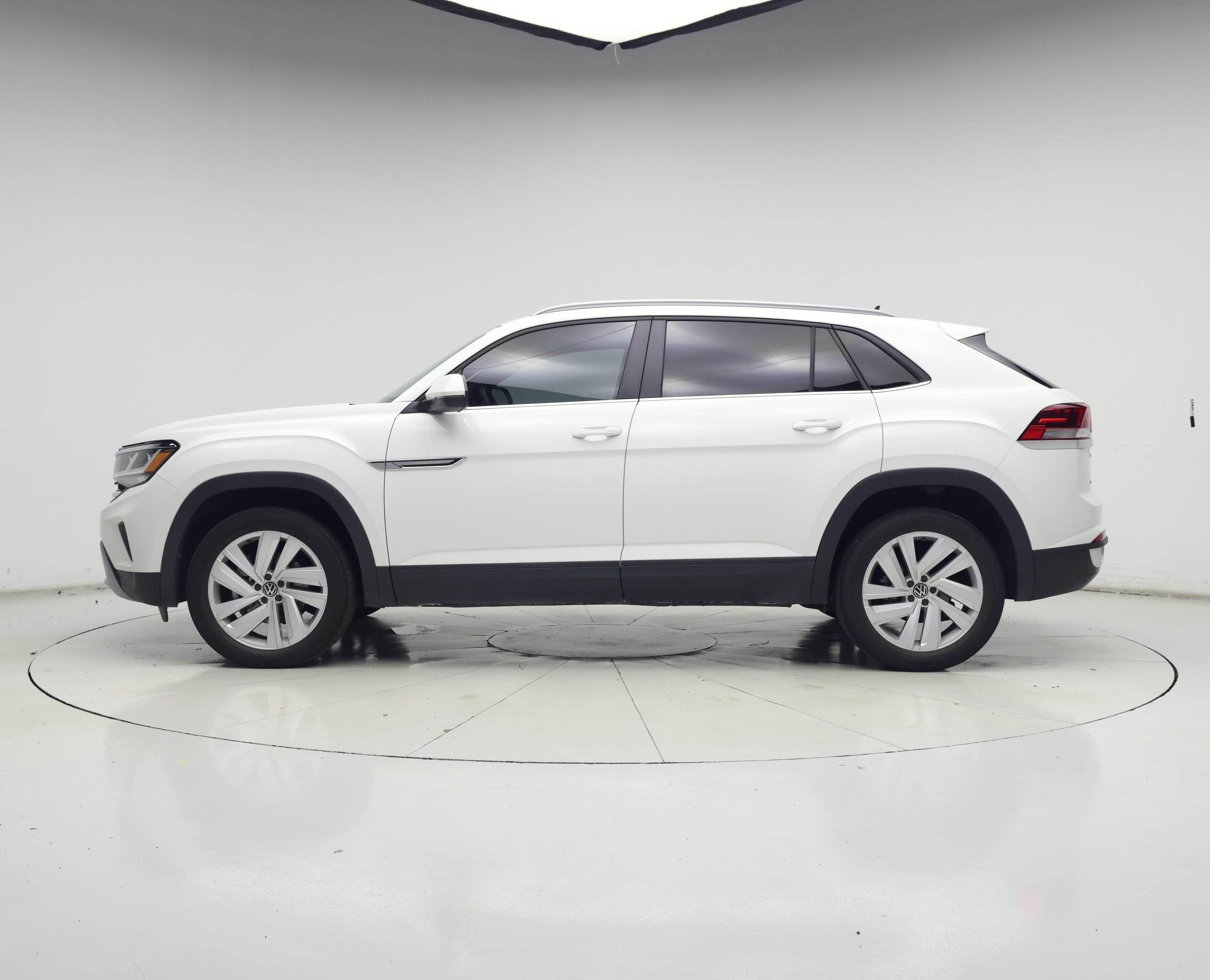 Thumbnail: 2022 Volkswagen Atlas - 3