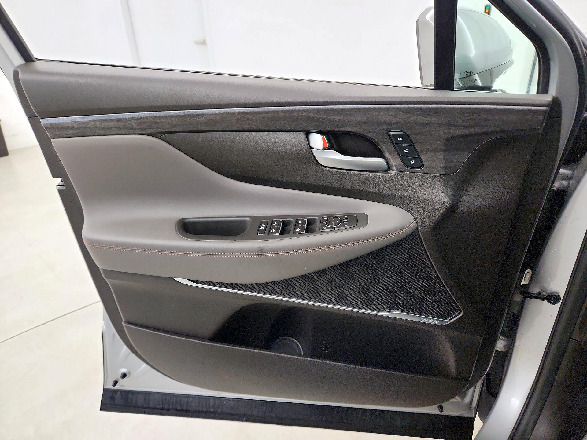Thumbnail: 2020 Hyundai Santa Fe - 12