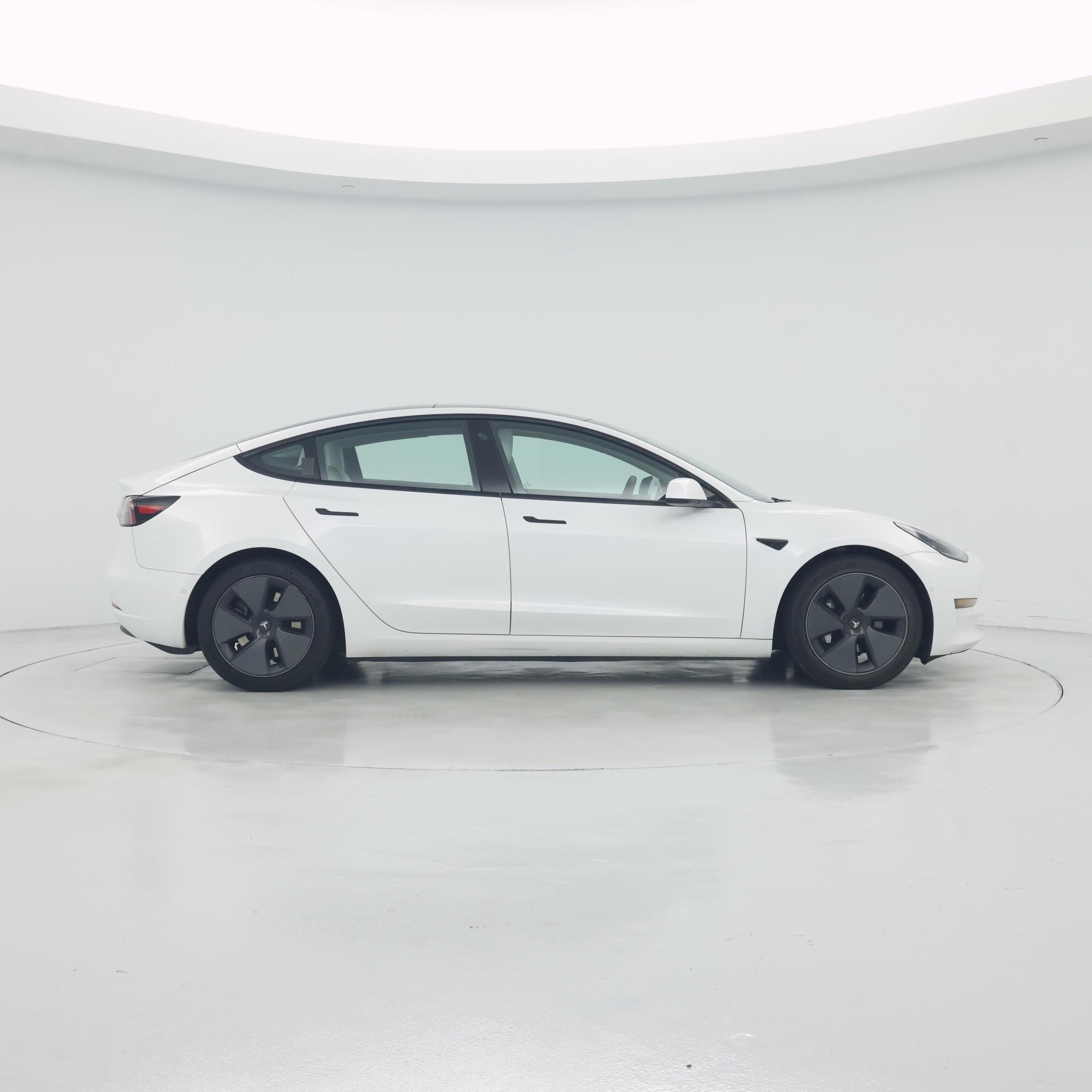 Thumbnail: 2021 Tesla Model 3 - 7