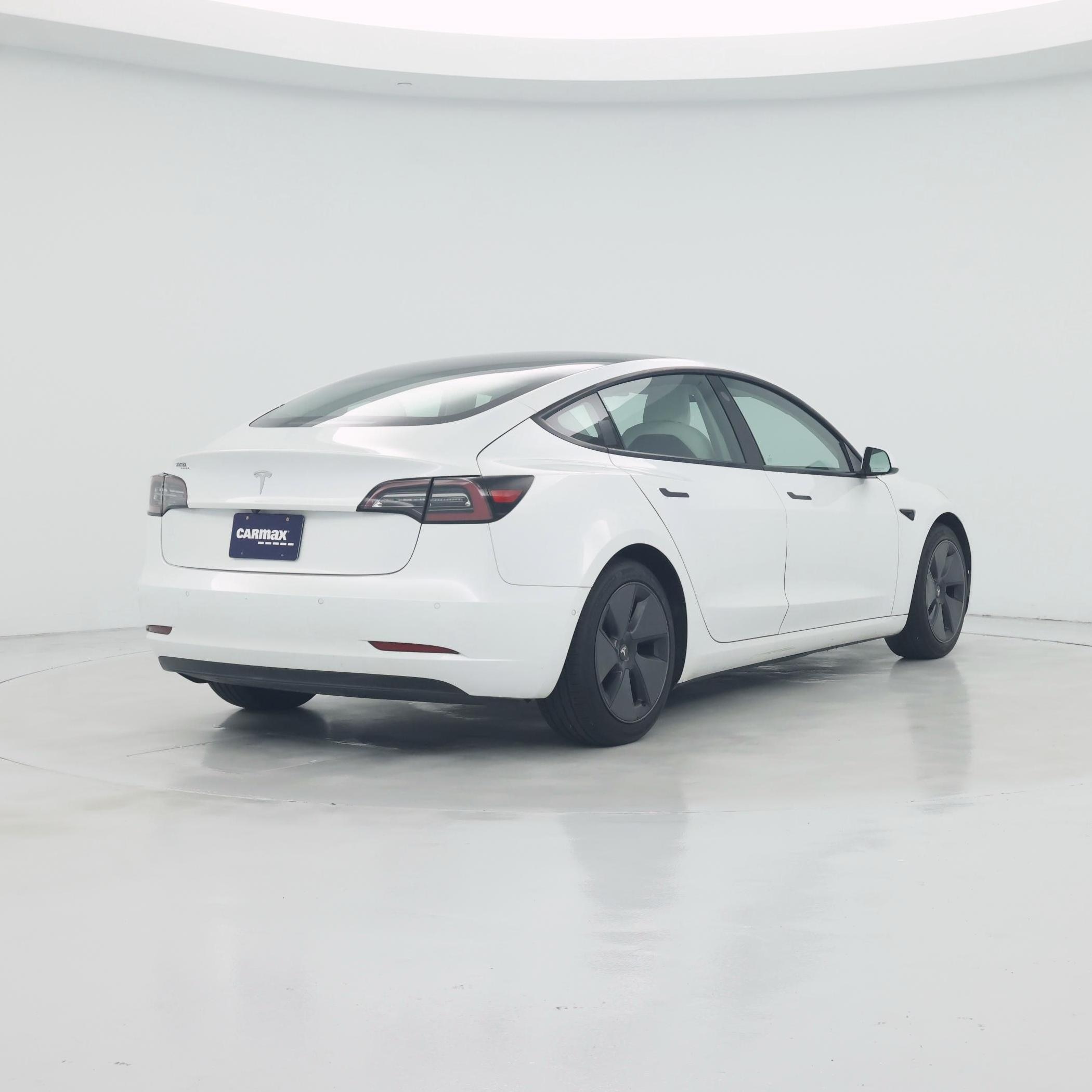 Thumbnail: 2021 Tesla Model 3 - 8