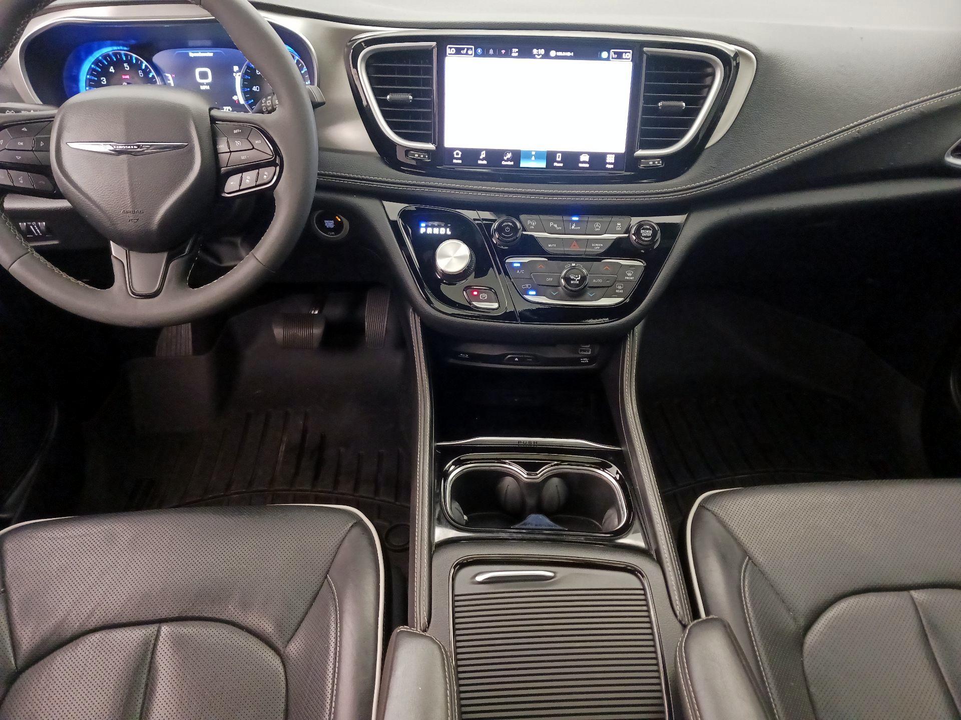 Thumbnail: 2024 Chrysler Pacifica - 9