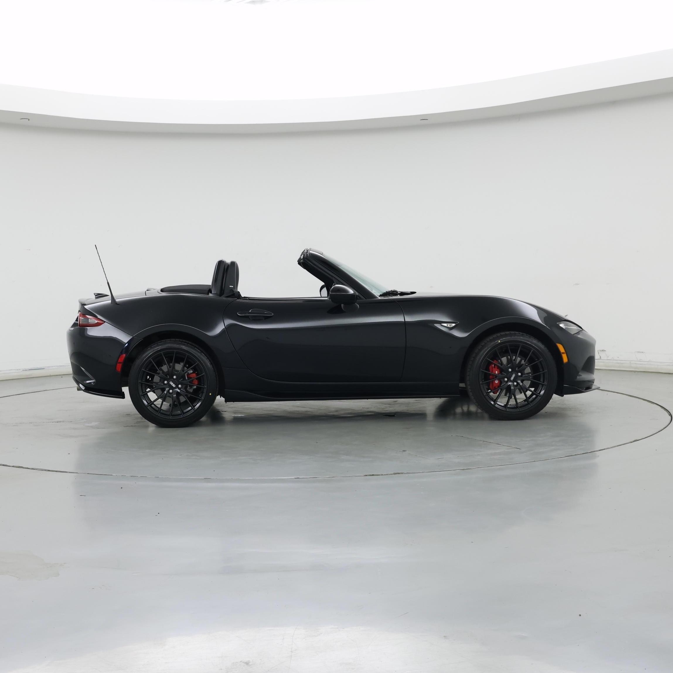 Thumbnail: 2023 Mazda MX-5 Miata - 7