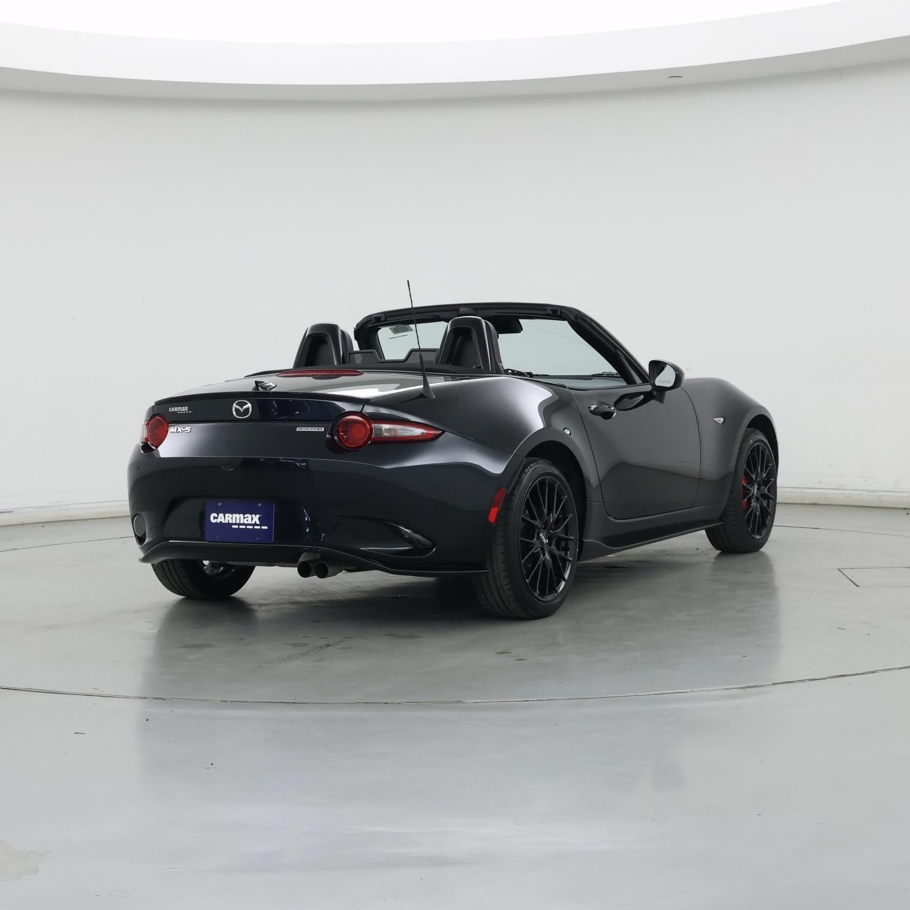 Thumbnail: 2023 Mazda MX-5 Miata - 8