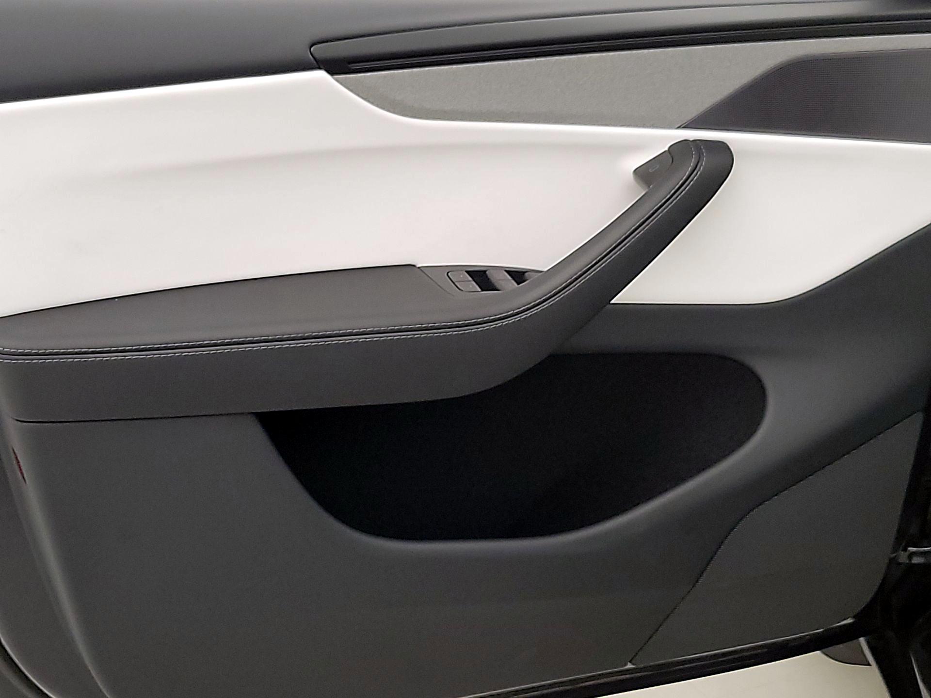 Thumbnail: 2026 Tesla Model Y - 12