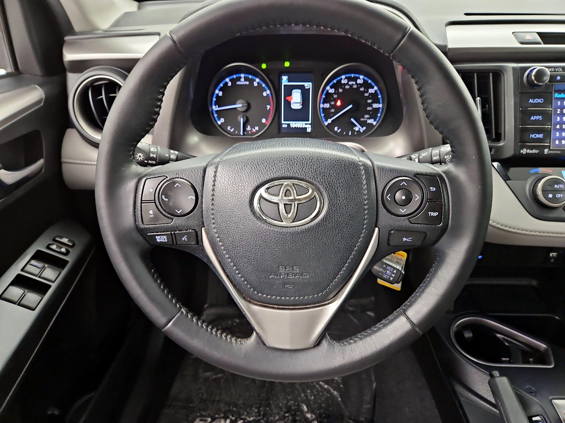 Thumbnail: 2017 Toyota RAV4 - 10