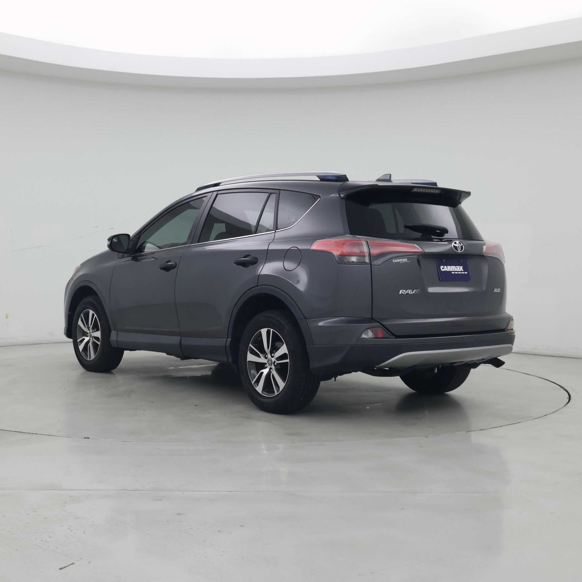 Thumbnail: 2017 Toyota RAV4 - 2