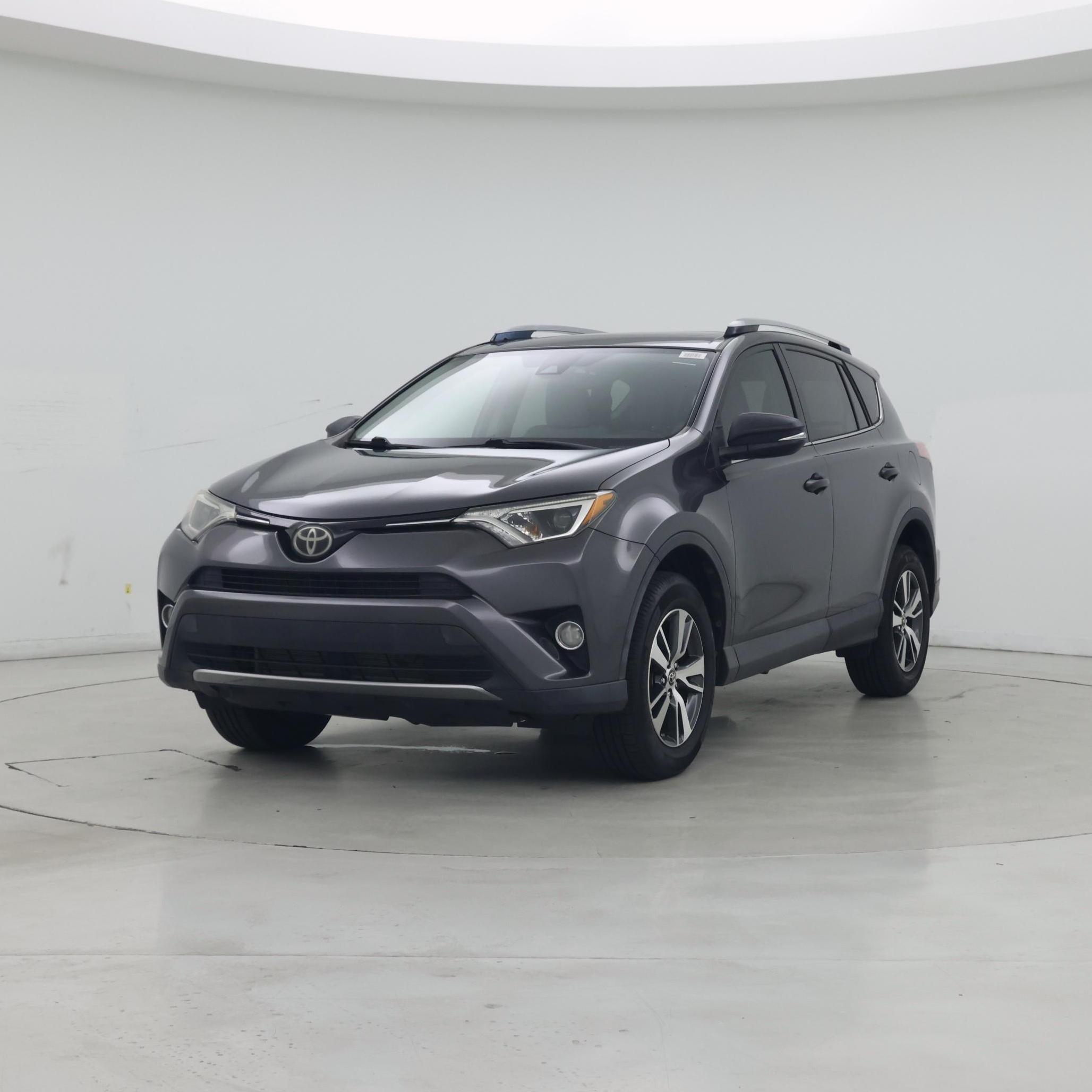 Thumbnail: 2017 Toyota RAV4 - 4