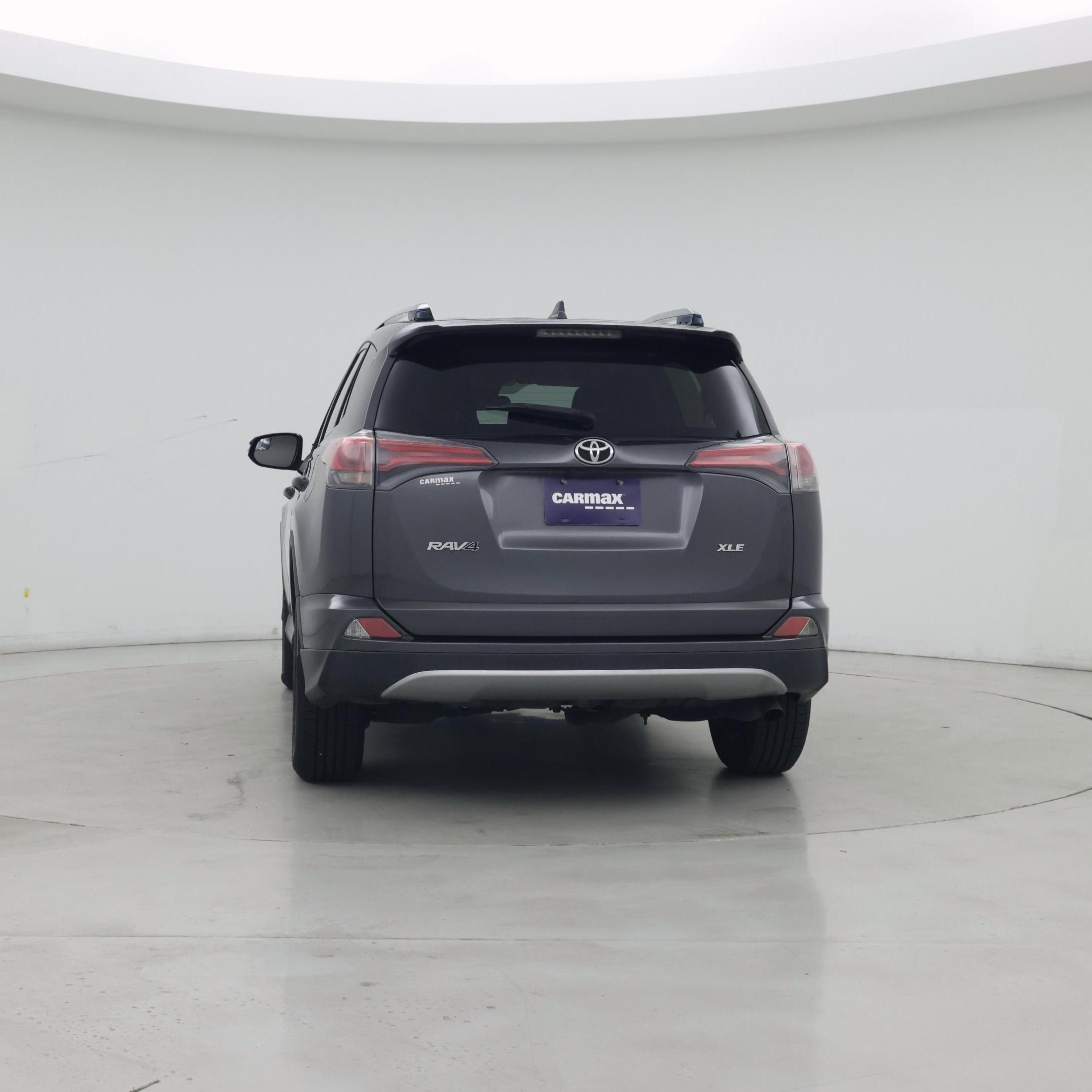 Thumbnail: 2017 Toyota RAV4 - 6