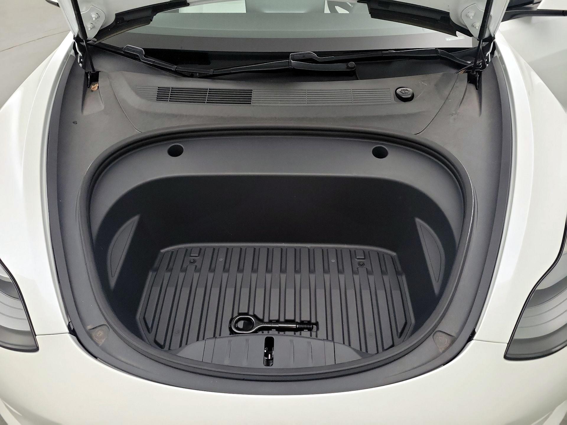 Thumbnail: 2021 Tesla Model 3 - 20
