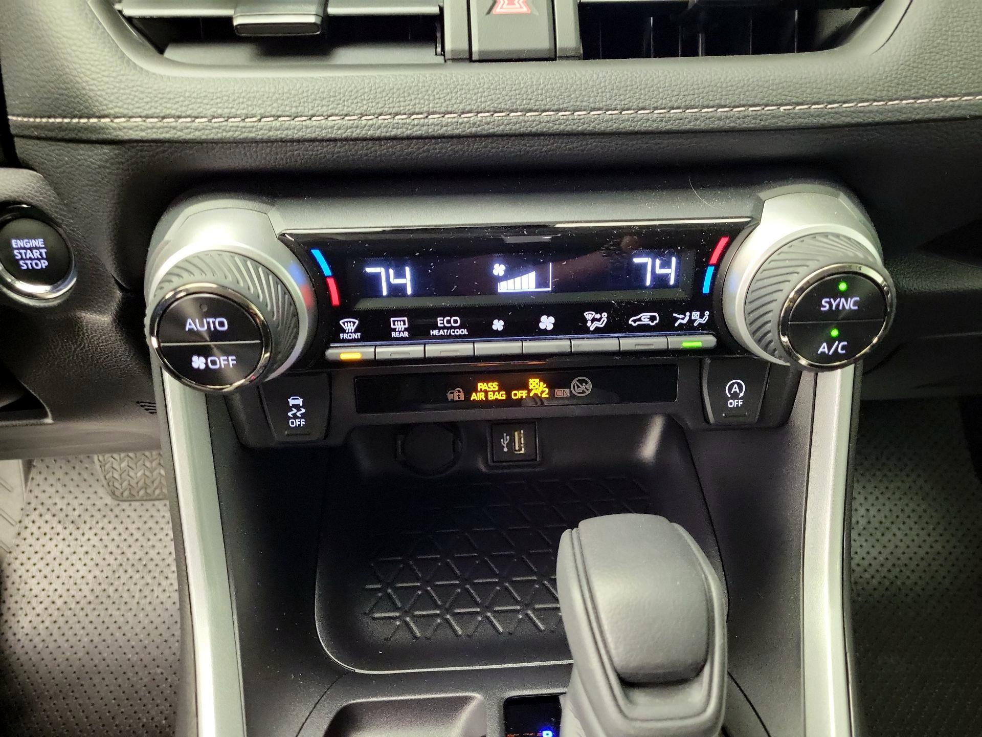 Thumbnail: 2025 Toyota RAV4 - 16