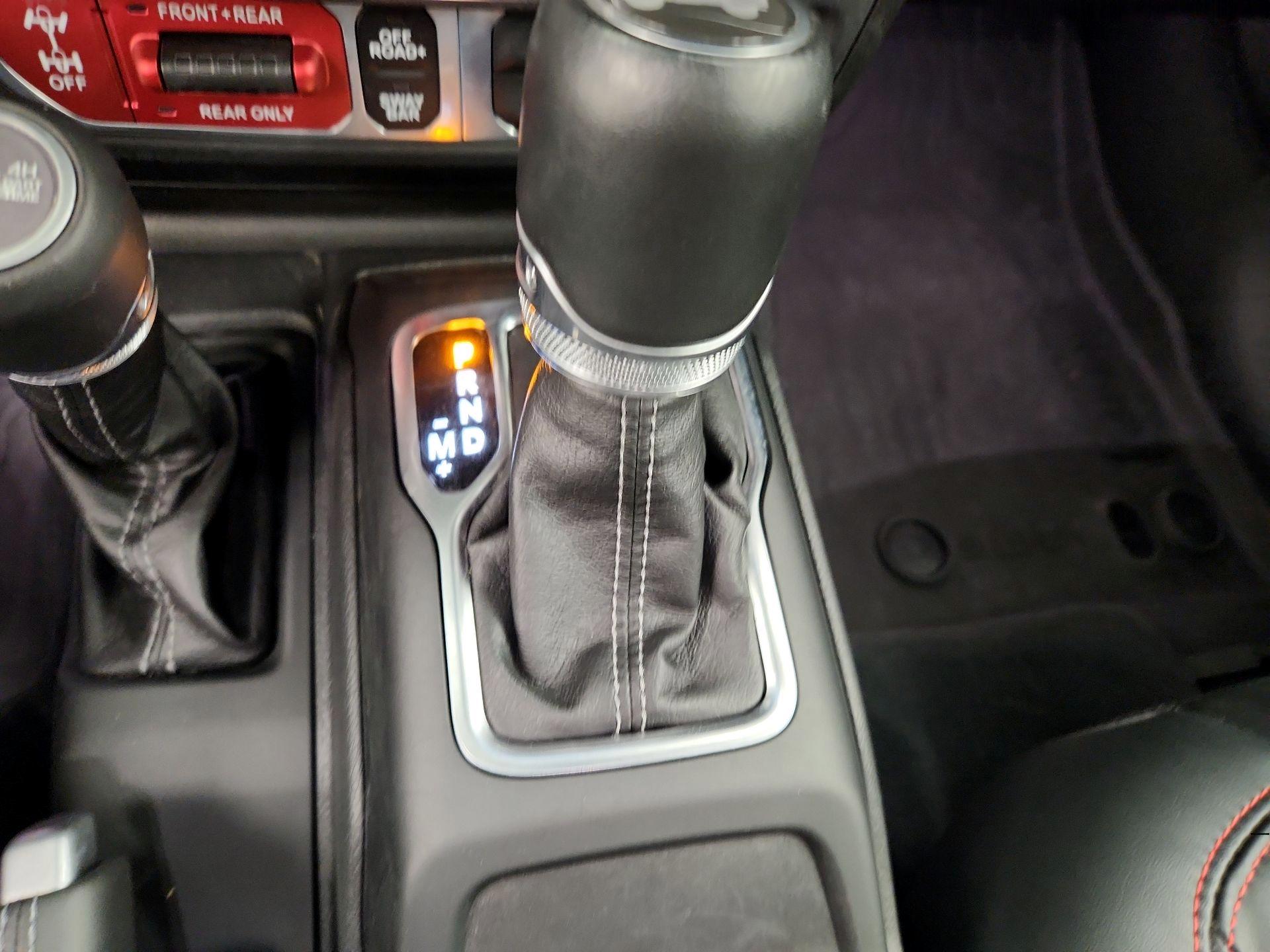 Thumbnail: 2024 Jeep Wrangler - 18