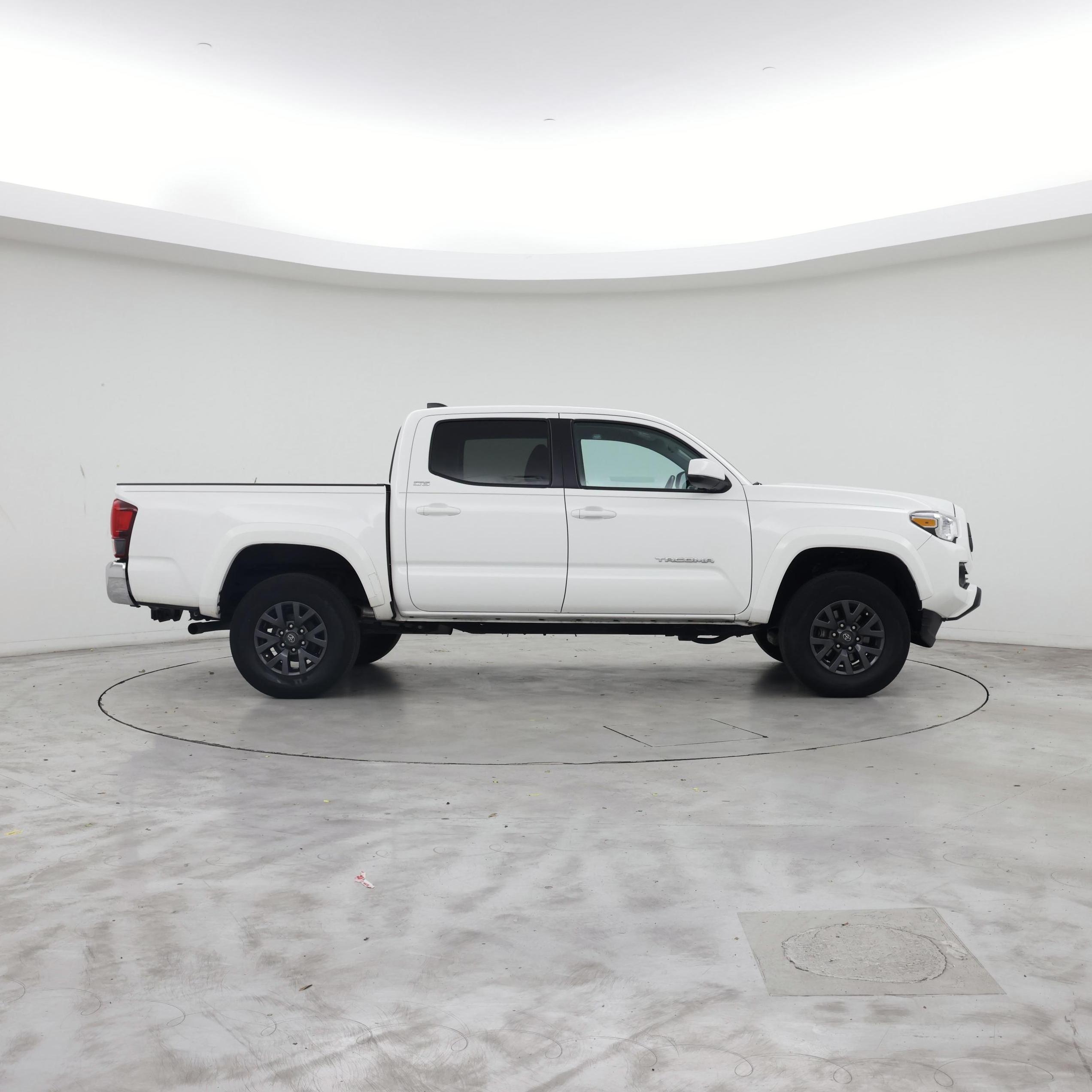 Thumbnail: 2023 Toyota Tacoma - 7
