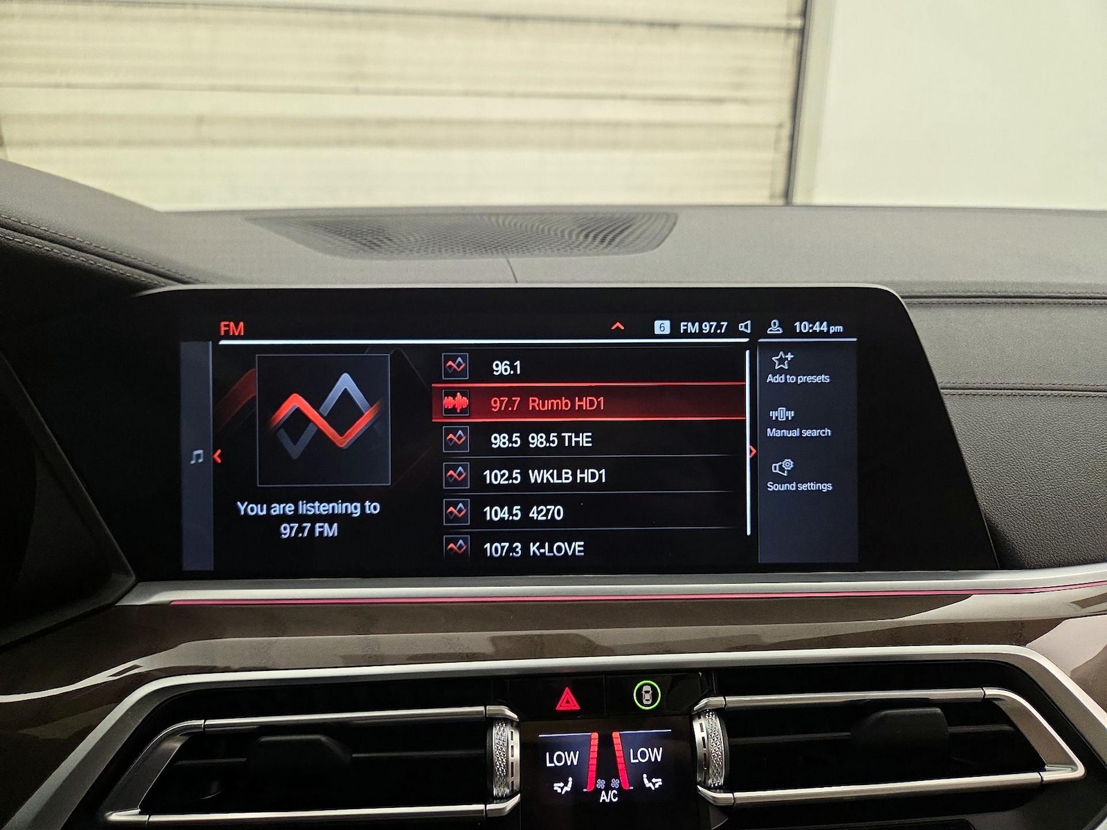 2022 BMW X6 40i - Photo 17