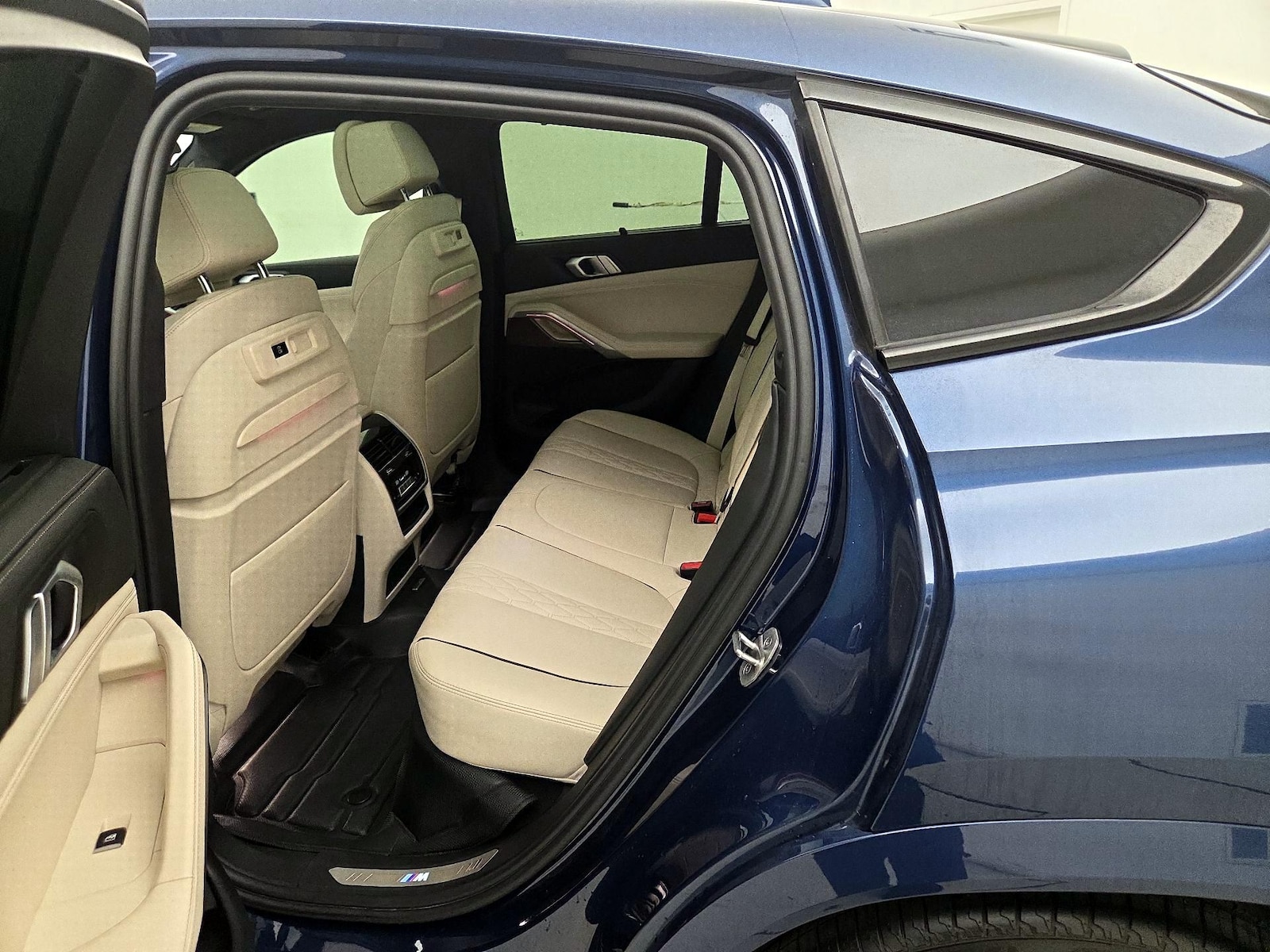 2022 BMW X6 40i - Photo 22