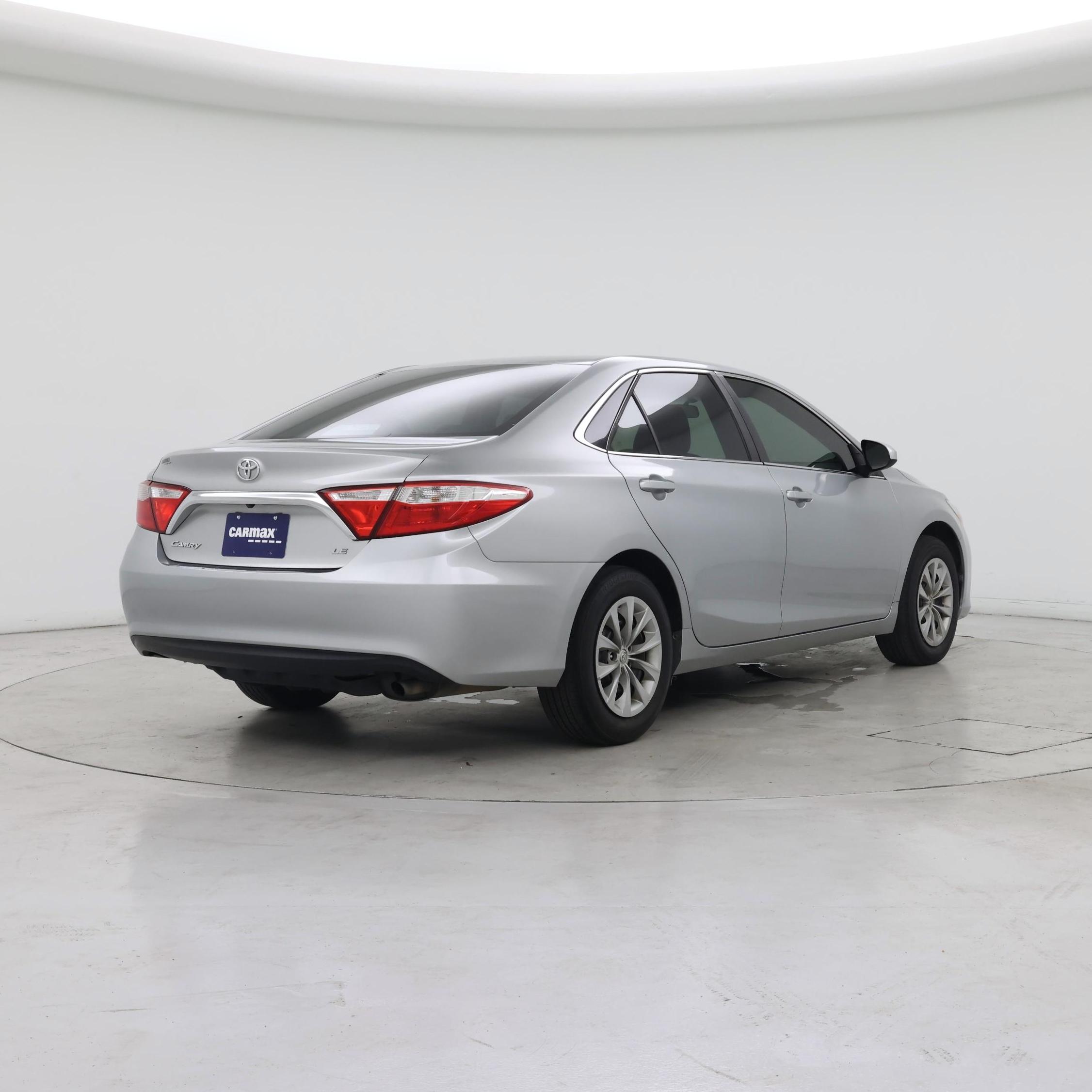 Thumbnail: 2017 Toyota Camry - 8