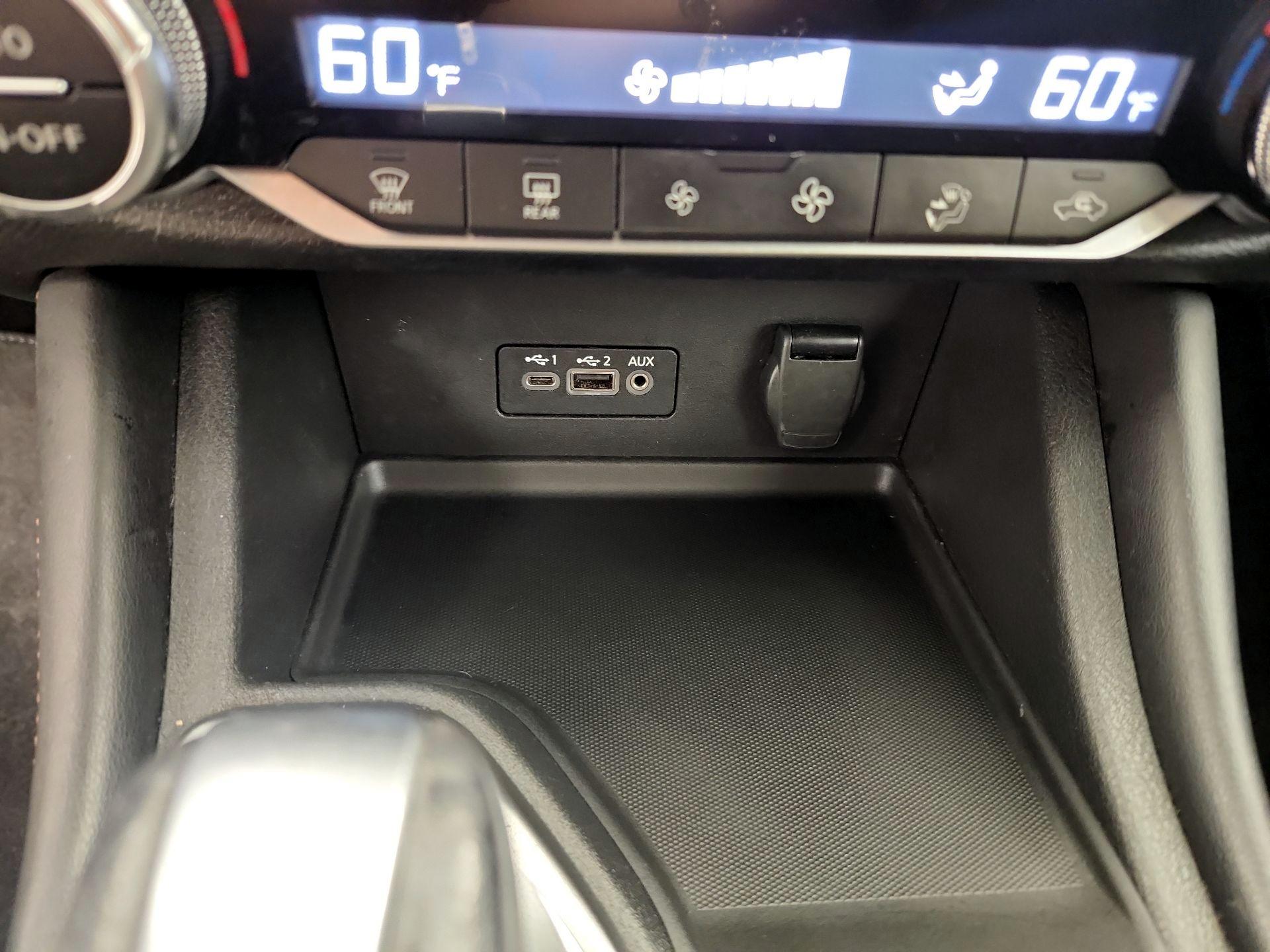 Thumbnail: 2020 Nissan Sentra - 18