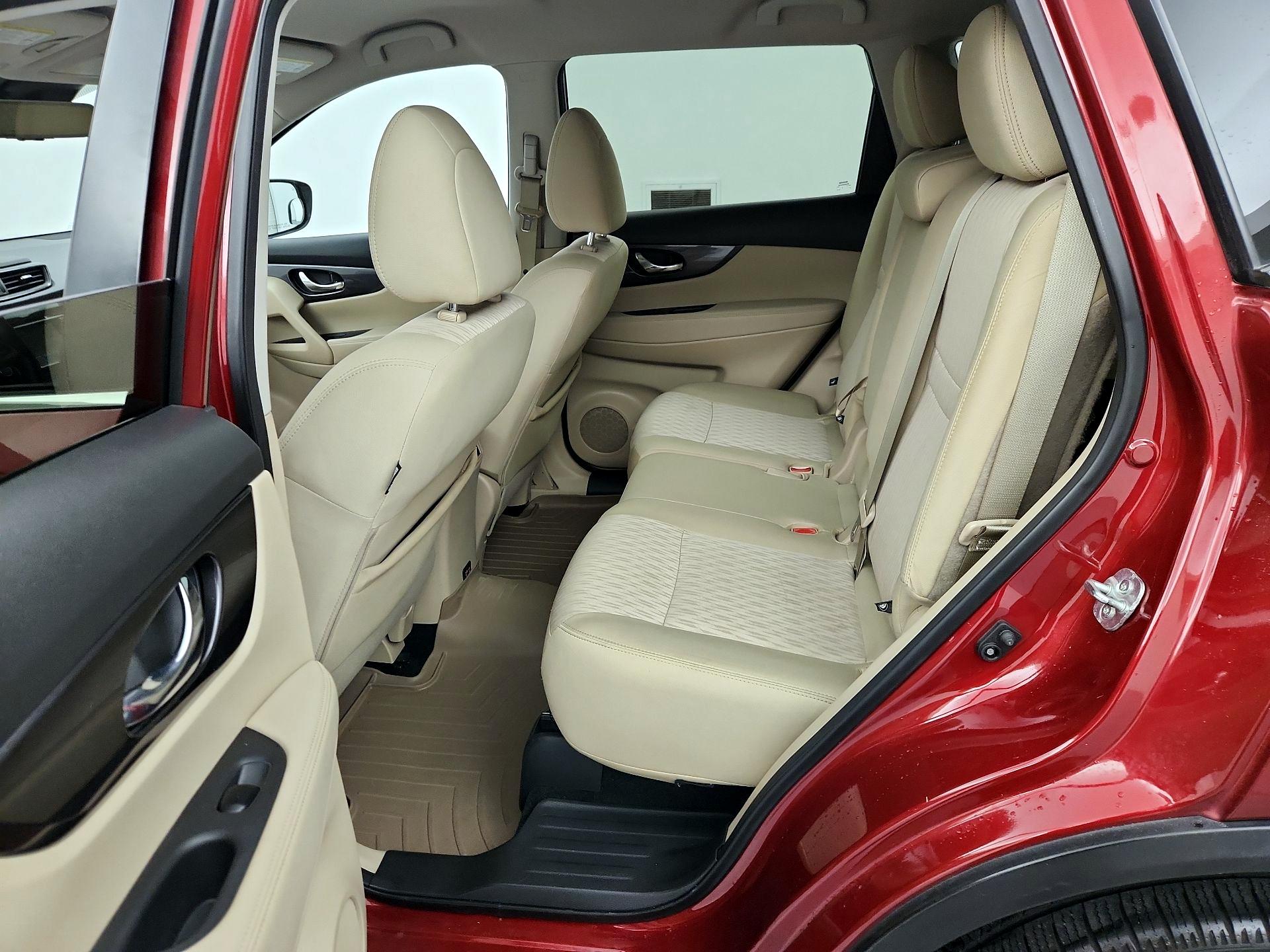 Thumbnail: 2019 Nissan Rogue - 19
