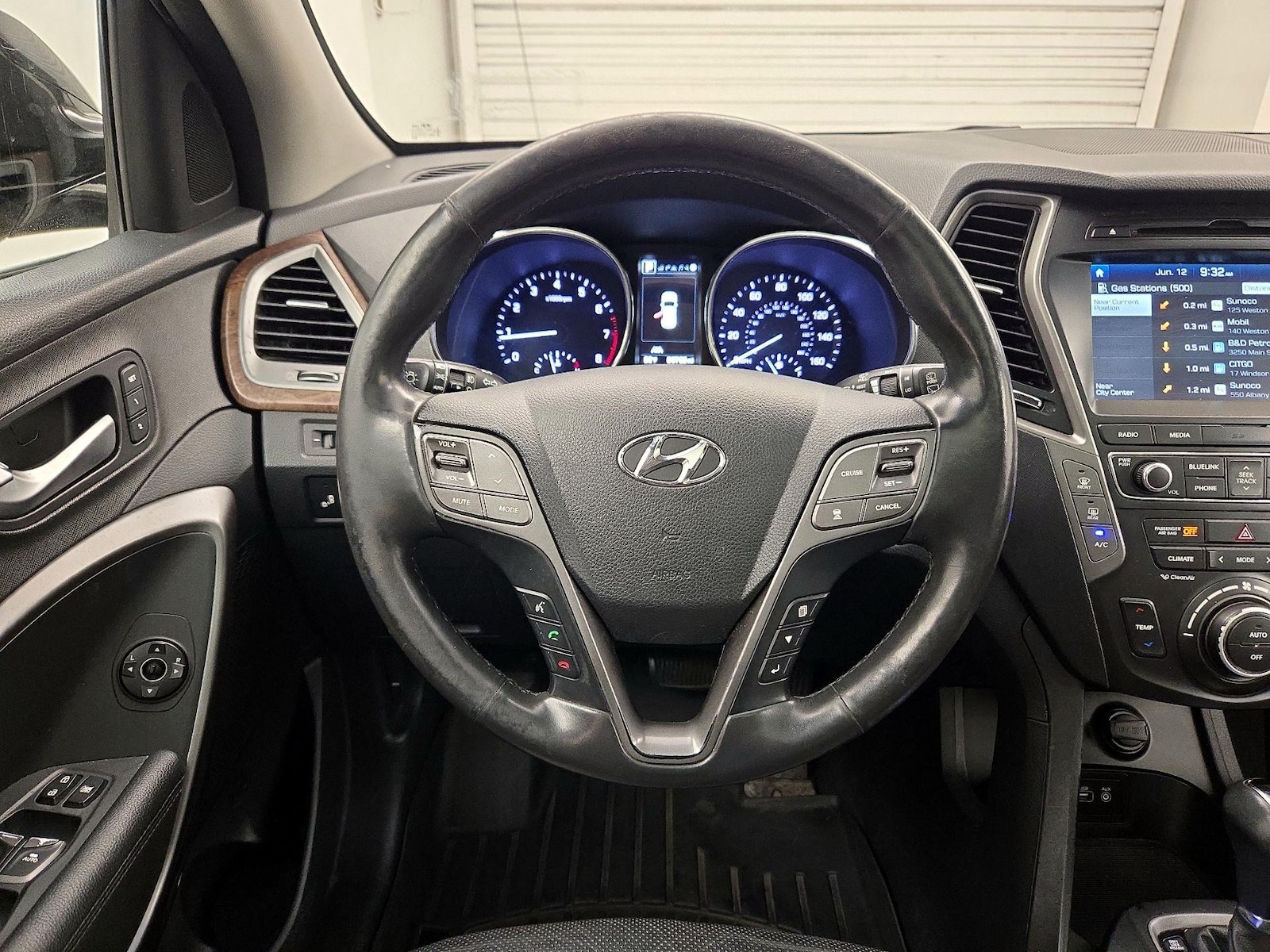 2017 Hyundai Santa Fe Limited Ultimate - Photo 11