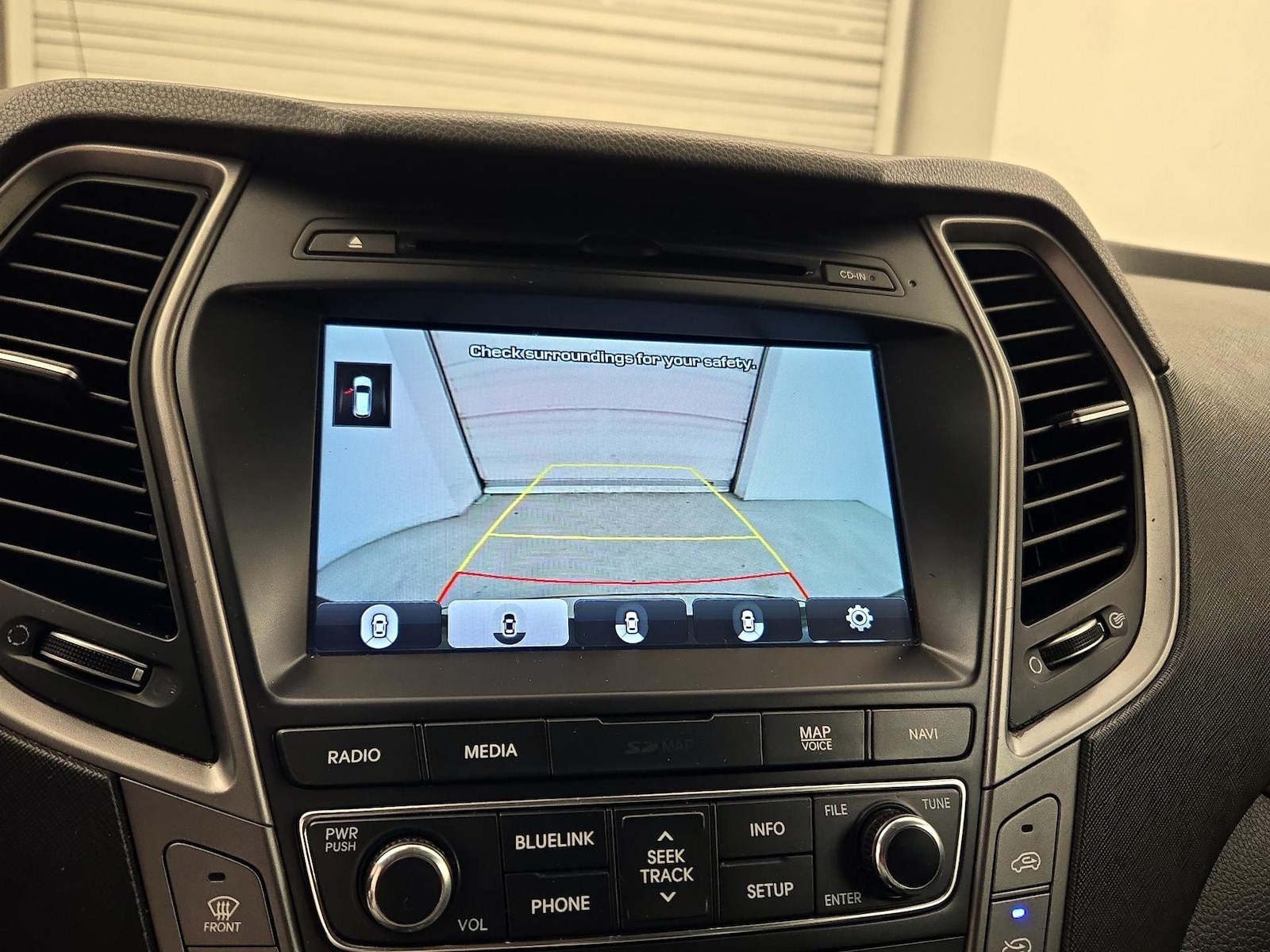 2017 Hyundai Santa Fe Limited Ultimate - Photo 16