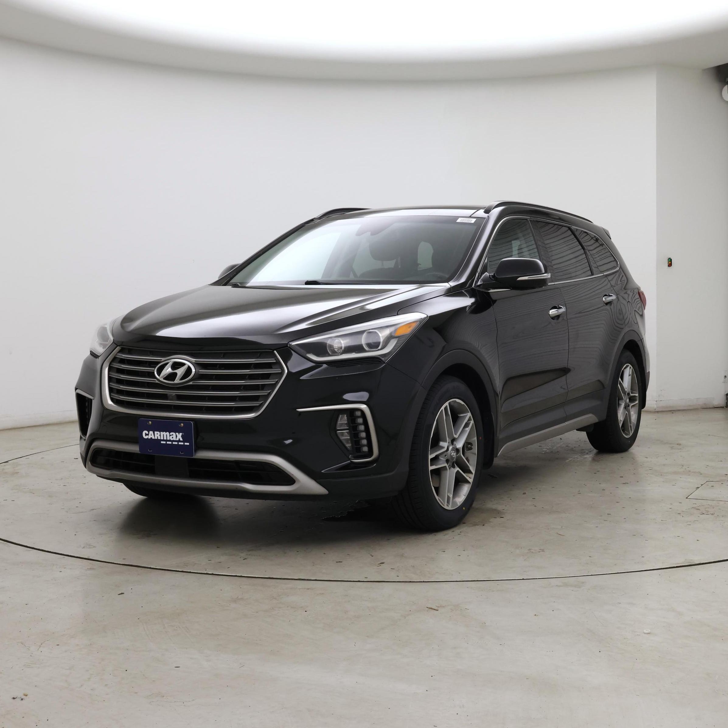 Thumbnail: 2017 Hyundai Santa Fe - 4
