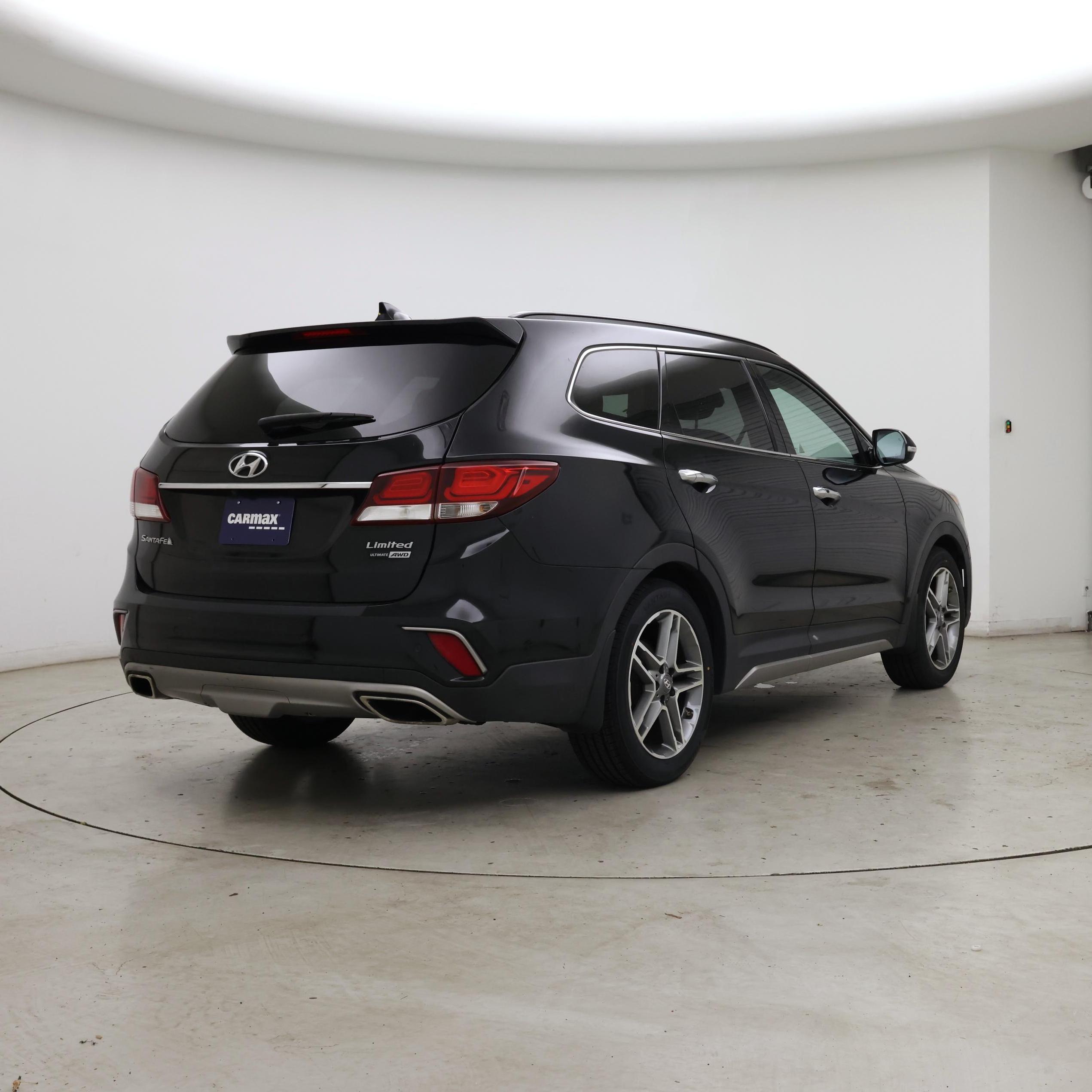 Thumbnail: 2017 Hyundai Santa Fe - 8