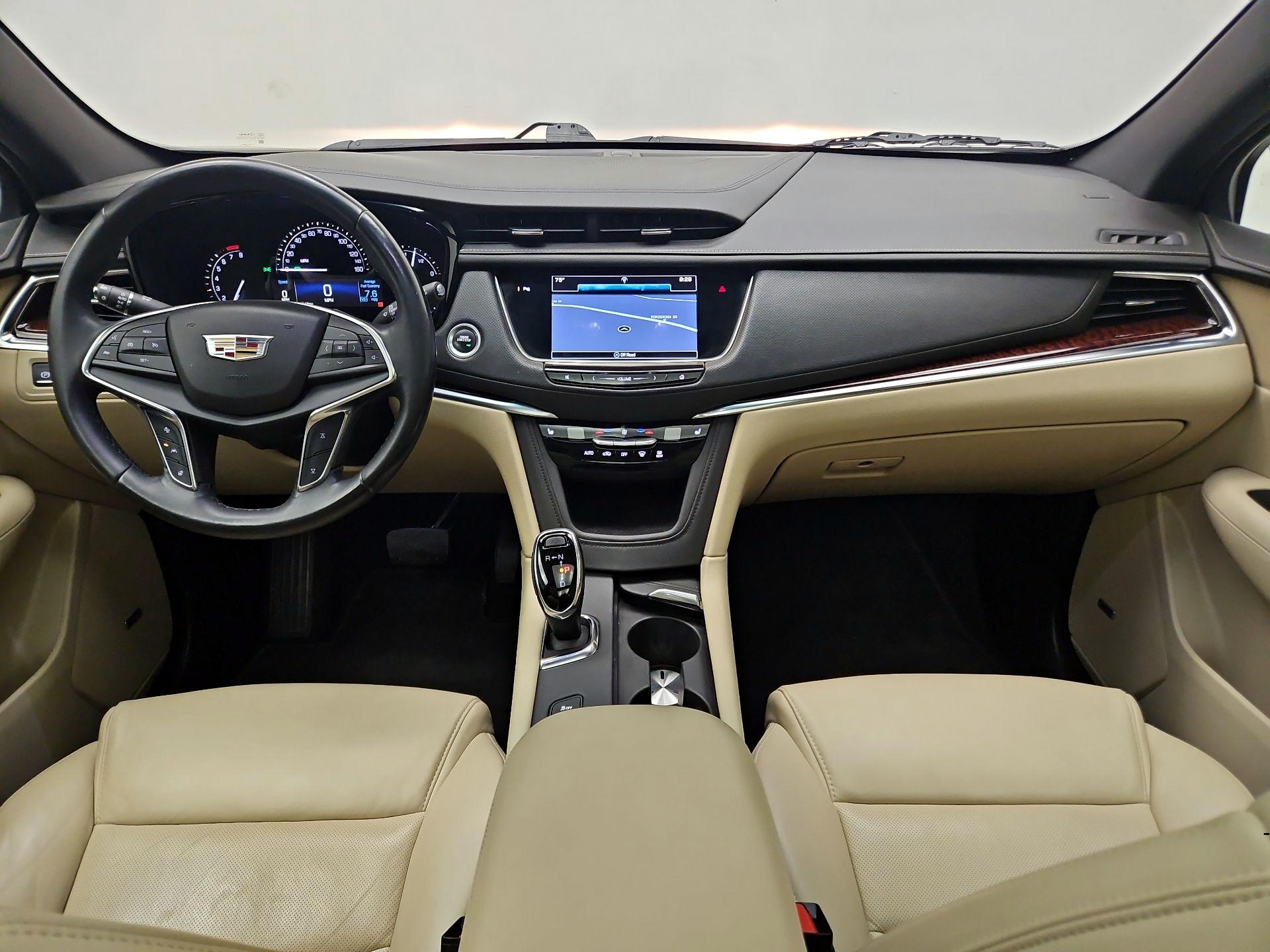 Thumbnail: 2018 Cadillac XT5 - 9